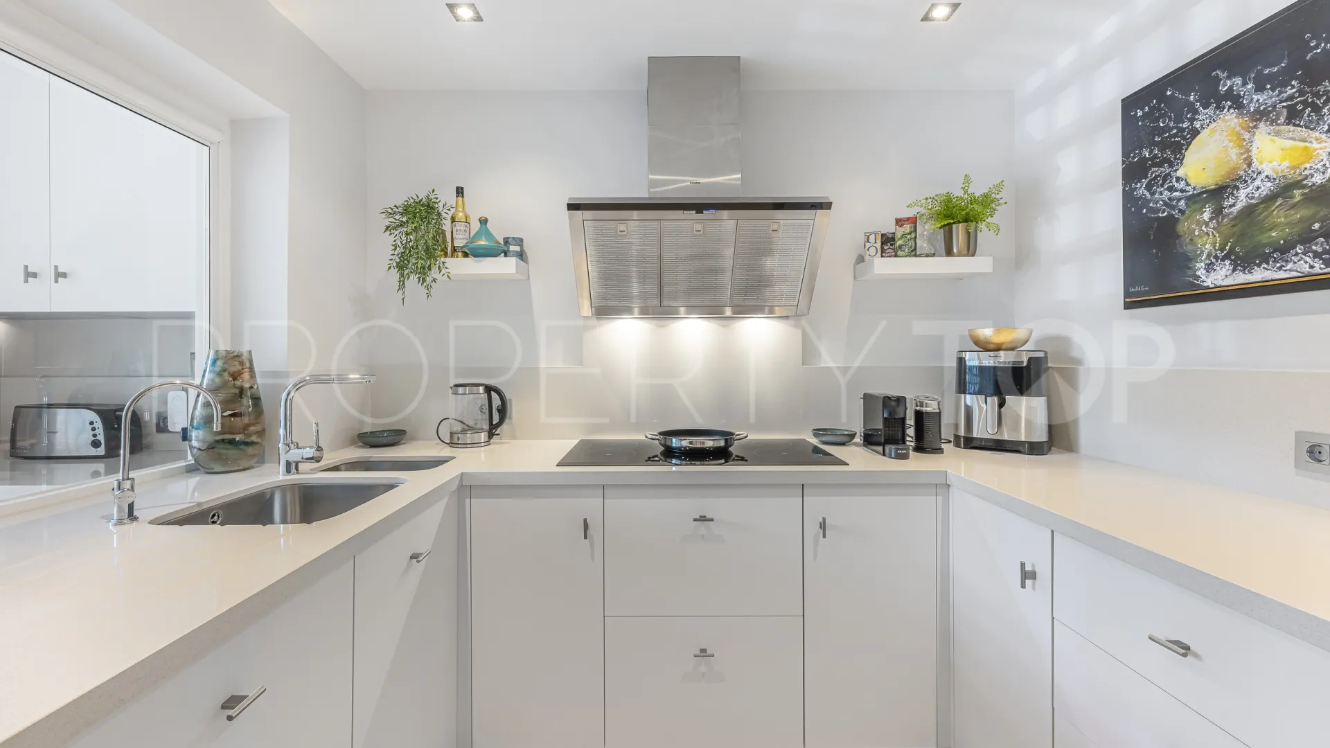 For sale 3 bedrooms apartment in Alhambra del Mar