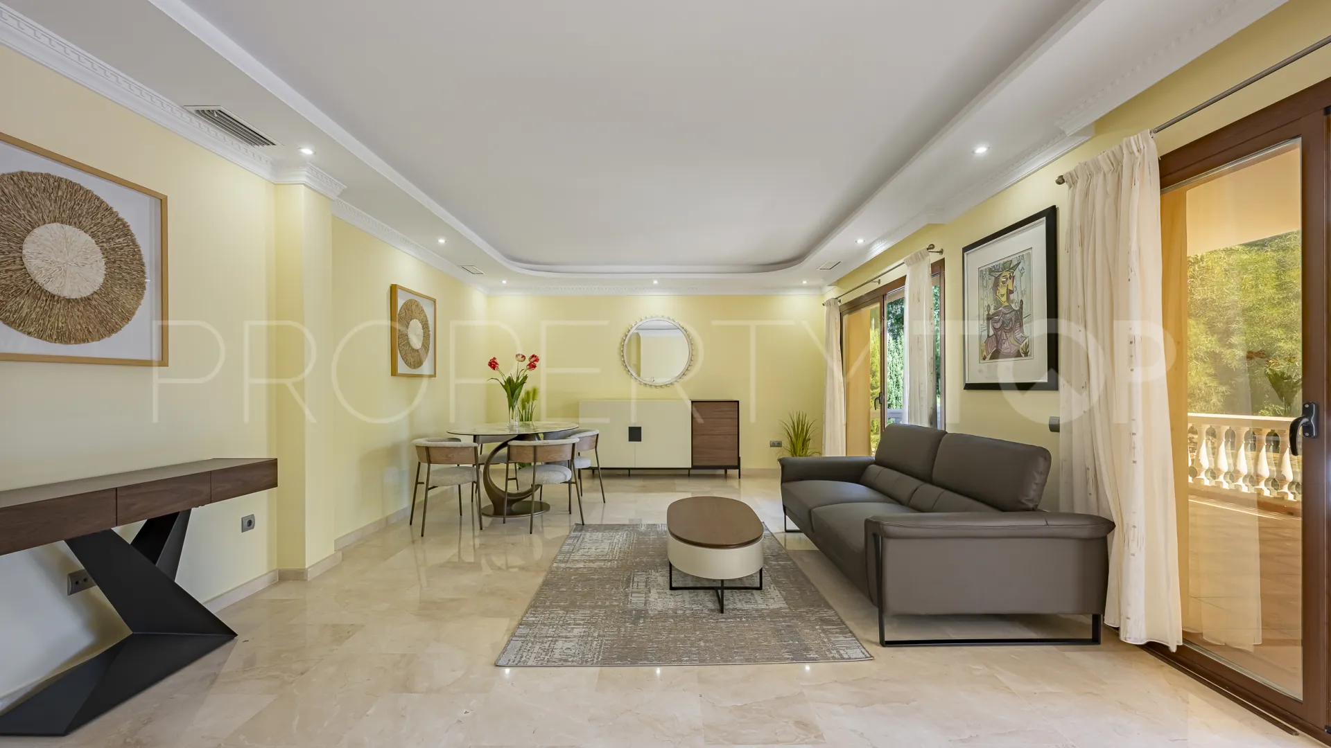 Hacienda las Chapas 4 bedrooms villa for sale