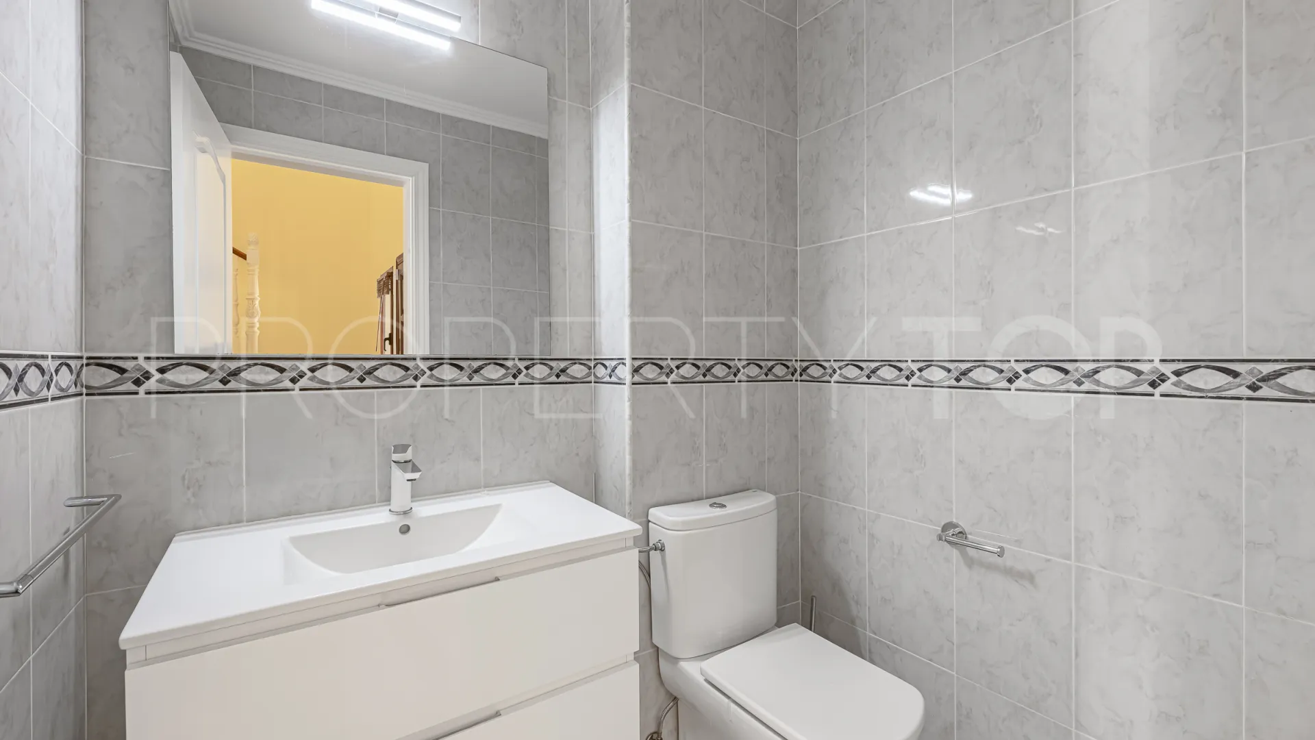 Hacienda las Chapas 4 bedrooms villa for sale
