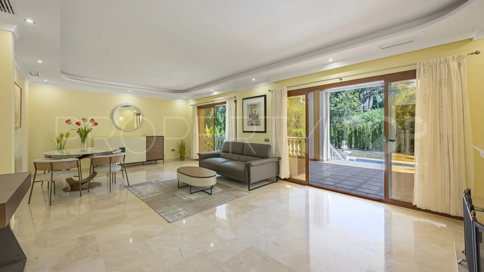 Hacienda las Chapas 4 bedrooms villa for sale