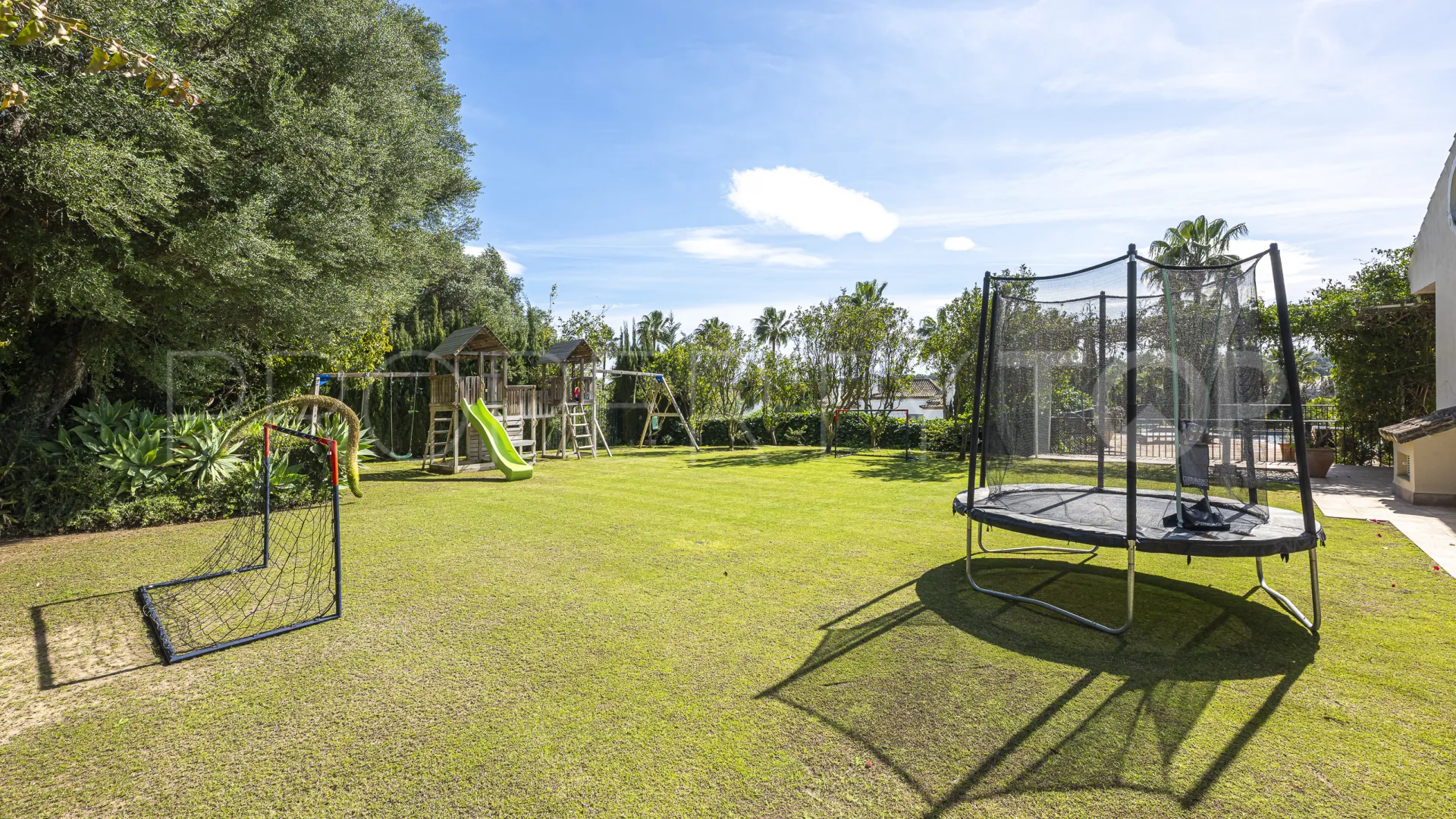 Villa en venta de 5 dormitorios en Sotogrande Alto