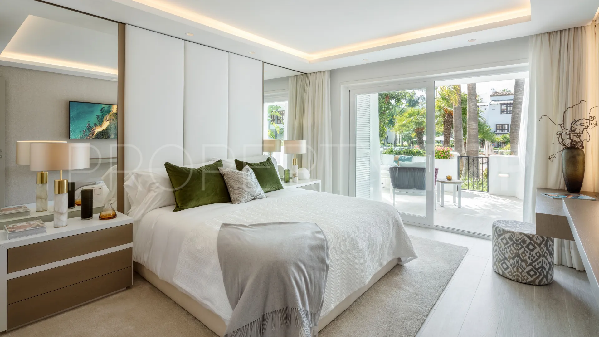 Apartamento planta baja en venta en Puente Romano
