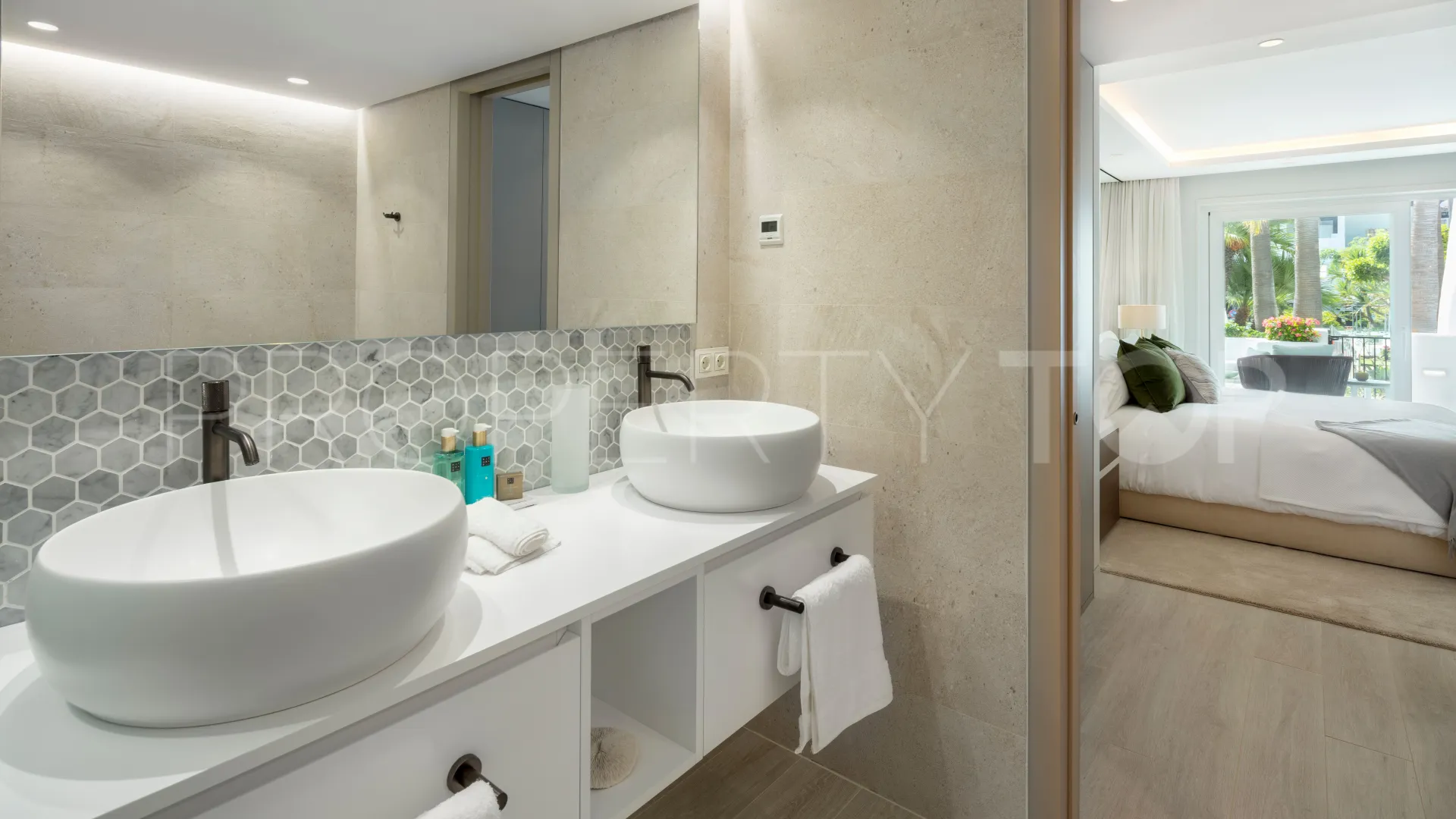 Apartamento planta baja en venta en Puente Romano