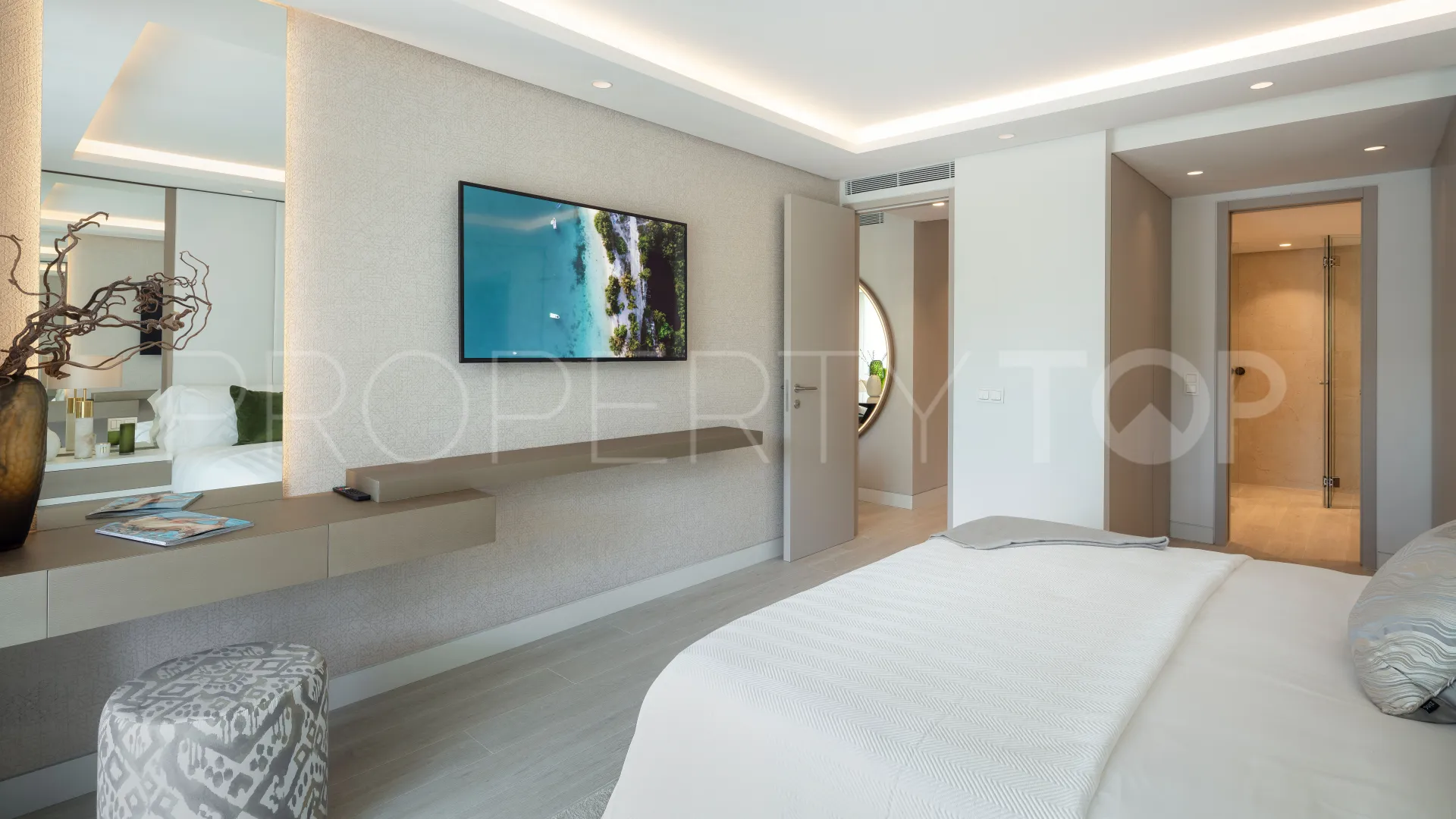 Apartamento planta baja en venta en Puente Romano