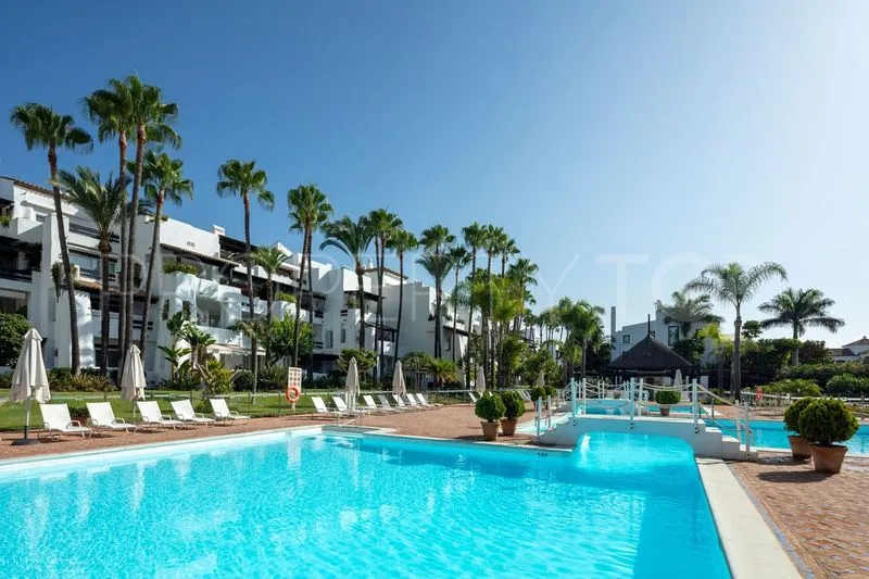 Apartamento planta baja en venta en Puente Romano