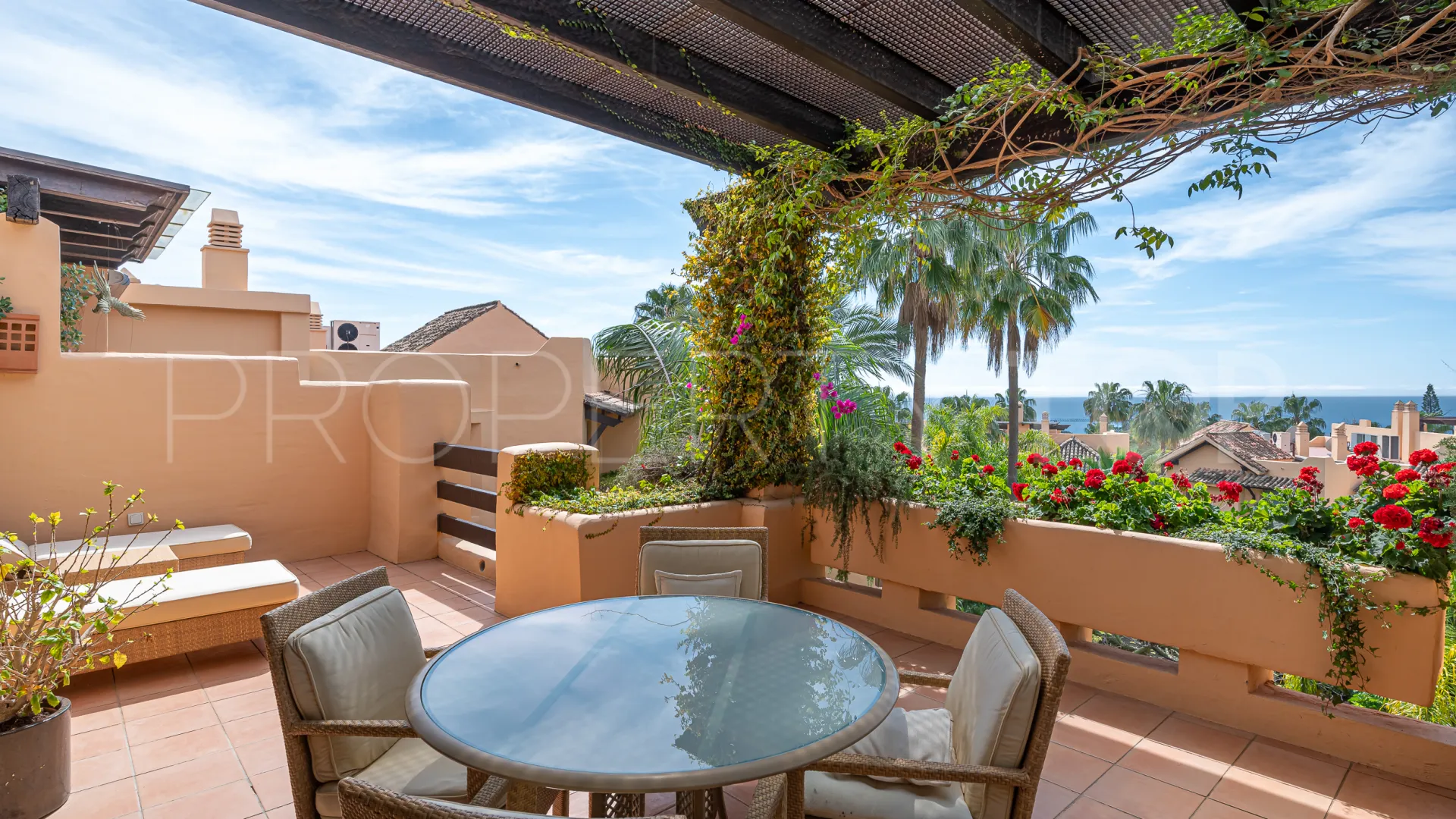 Penthouse for sale in Mansion Club with 2 bedrooms