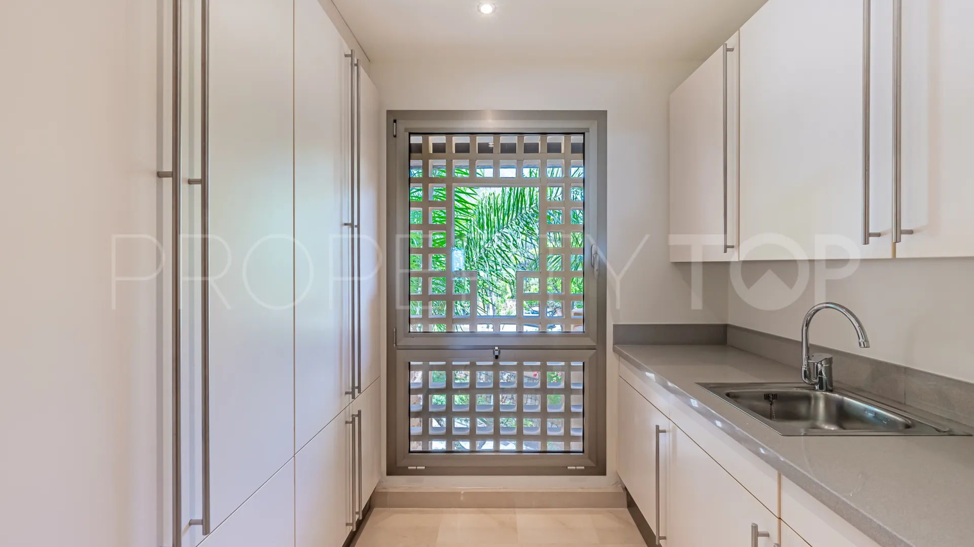 Penthouse for sale in Mansion Club with 2 bedrooms