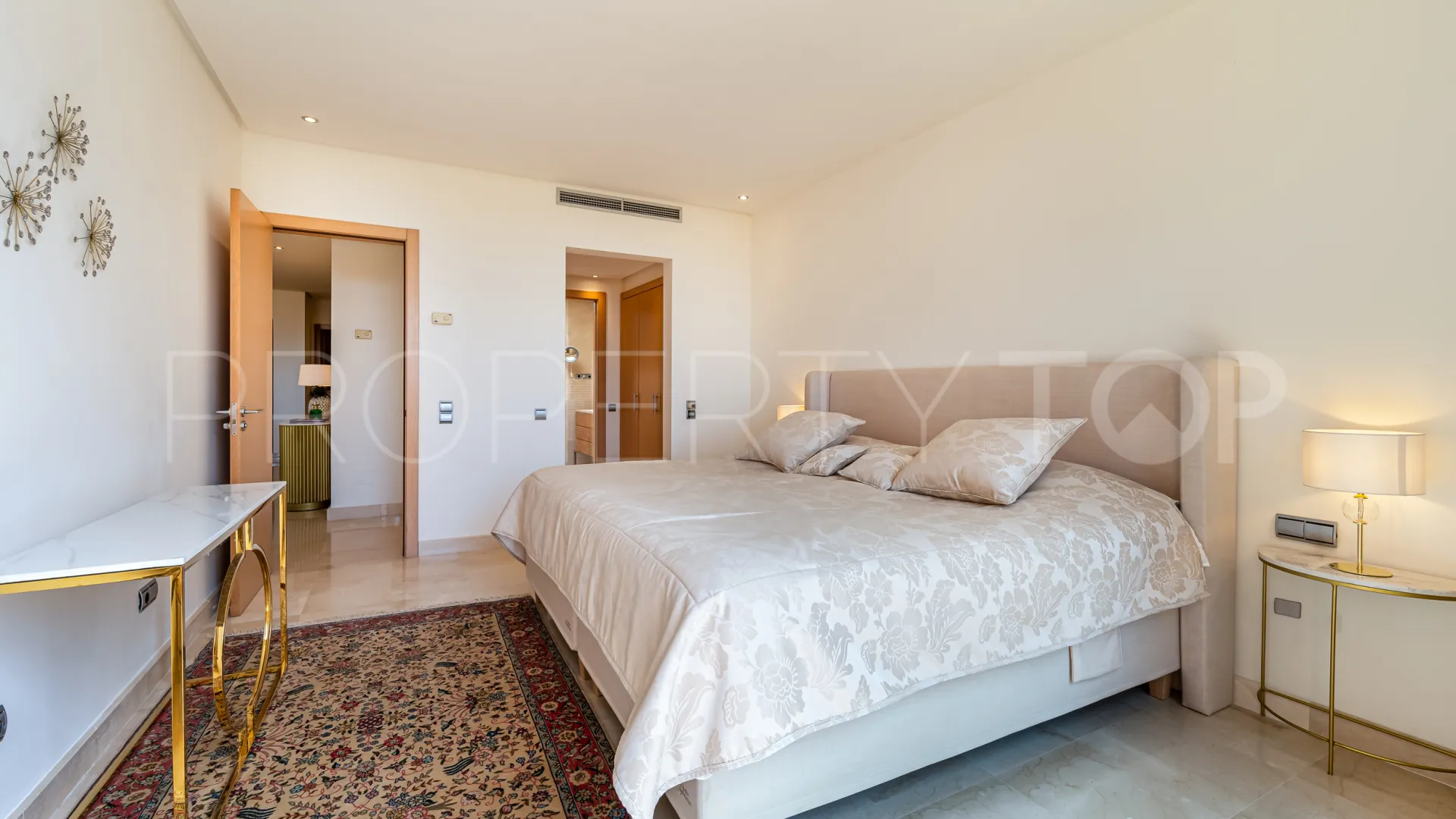 Penthouse for sale in Mansion Club with 2 bedrooms