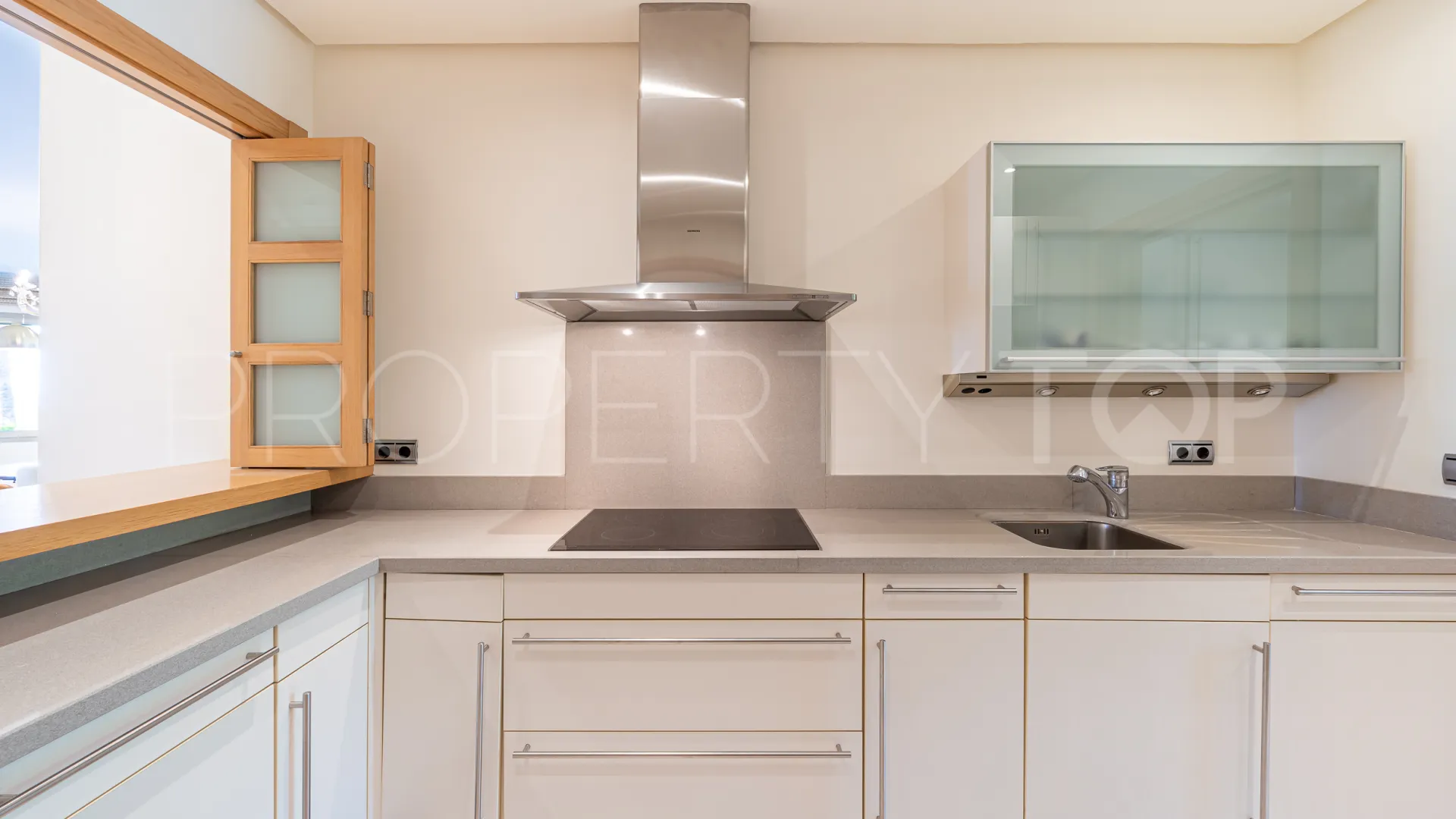 Penthouse for sale in Mansion Club with 2 bedrooms