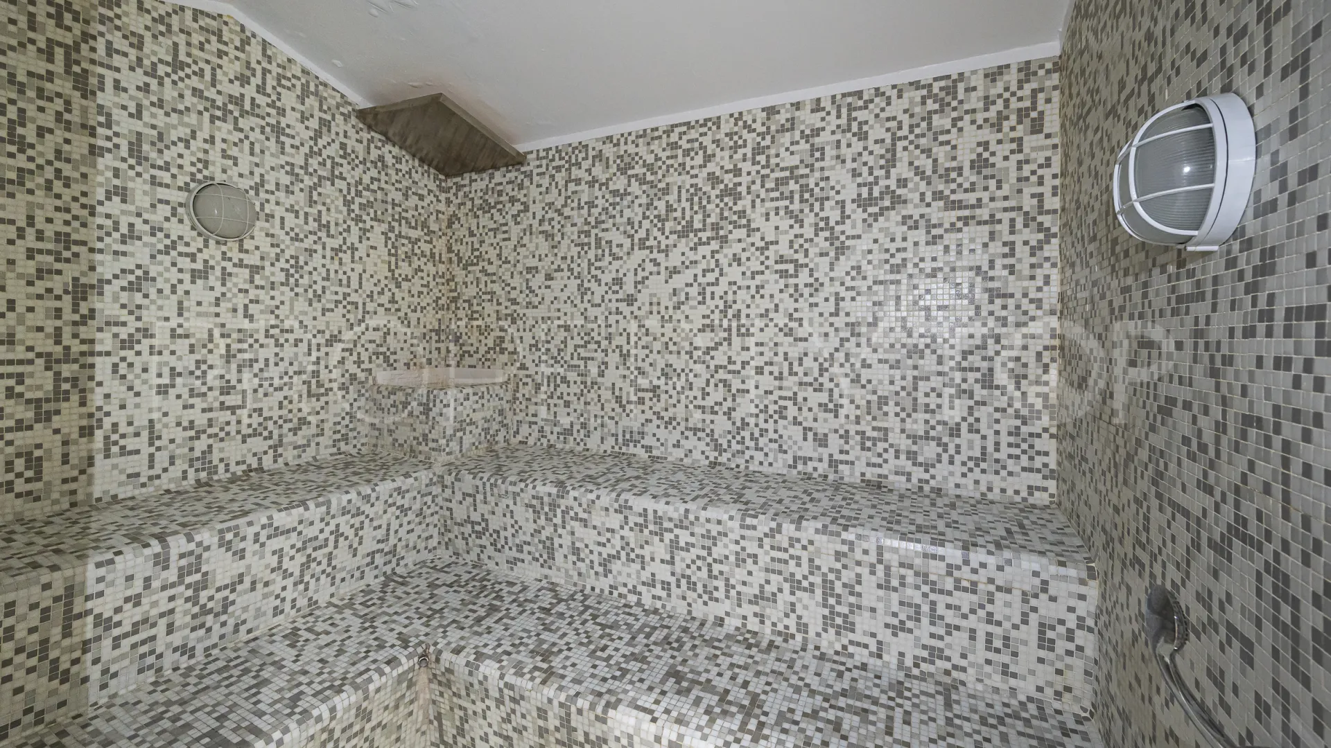 Penthouse for sale in Mansion Club with 2 bedrooms