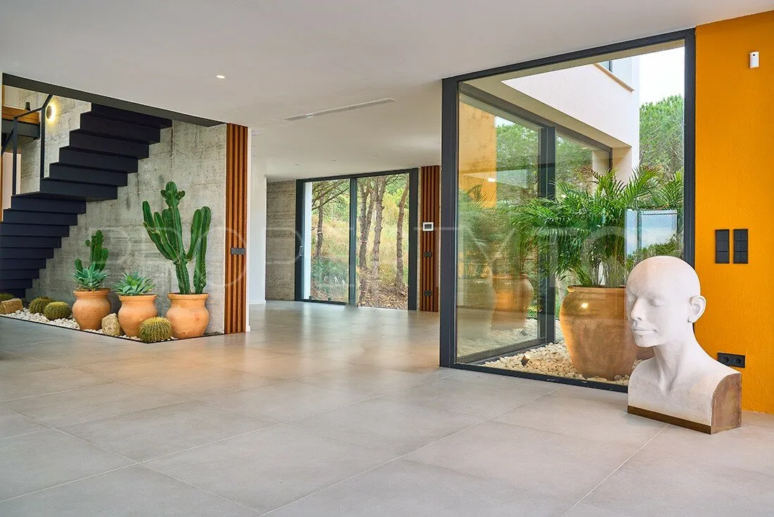 5 bedrooms villa for sale in Sotogrande Alto