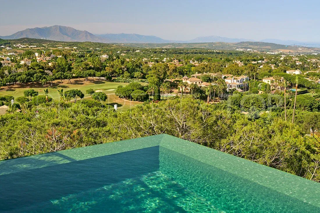 5 bedrooms villa for sale in Sotogrande Alto