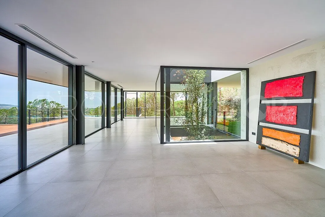 5 bedrooms villa for sale in Sotogrande Alto