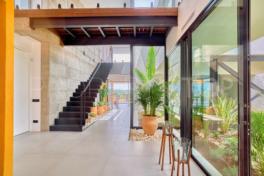 5 bedrooms villa for sale in Sotogrande Alto