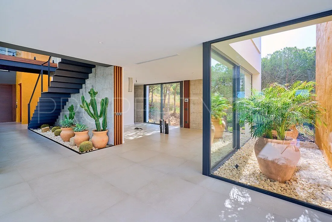 5 bedrooms villa for sale in Sotogrande Alto