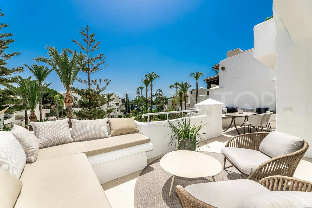 Ático de 3 dormitorios en venta en Alhambra del Mar