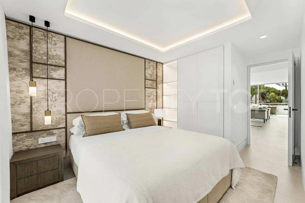 Ático de 3 dormitorios en venta en Alhambra del Mar