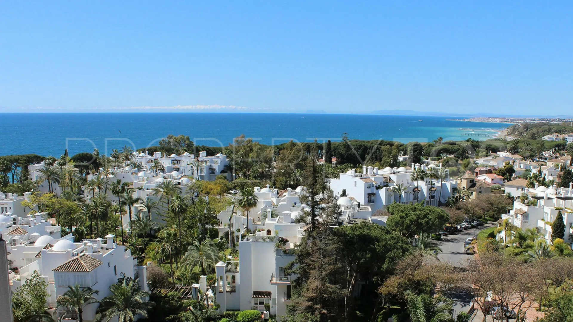 Ático de 3 dormitorios en venta en Alhambra del Mar
