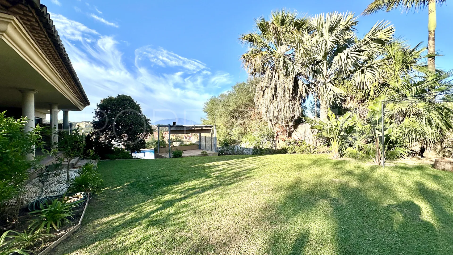 Se vende villa en Zona B