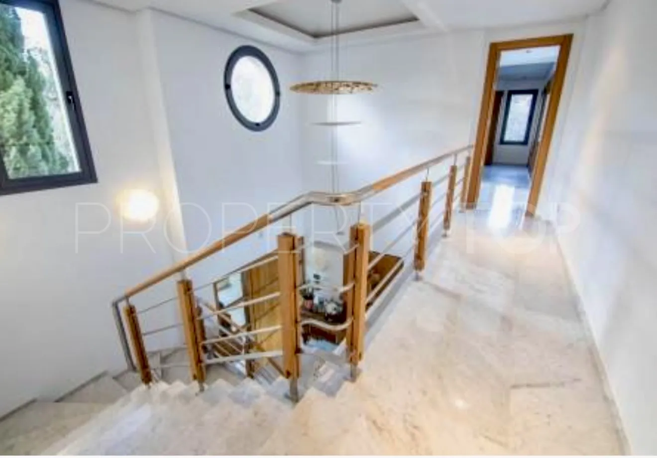 Buy Los Altos de Valderrama 5 bedrooms villa