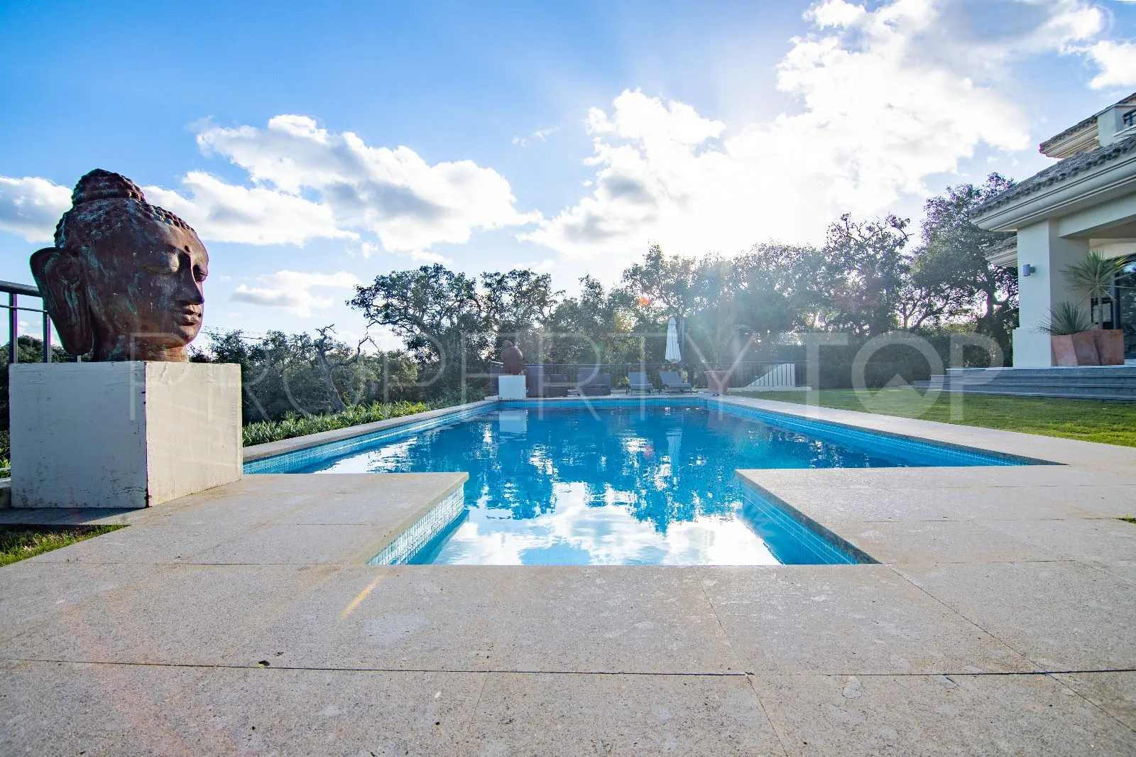 Buy Los Altos de Valderrama 5 bedrooms villa