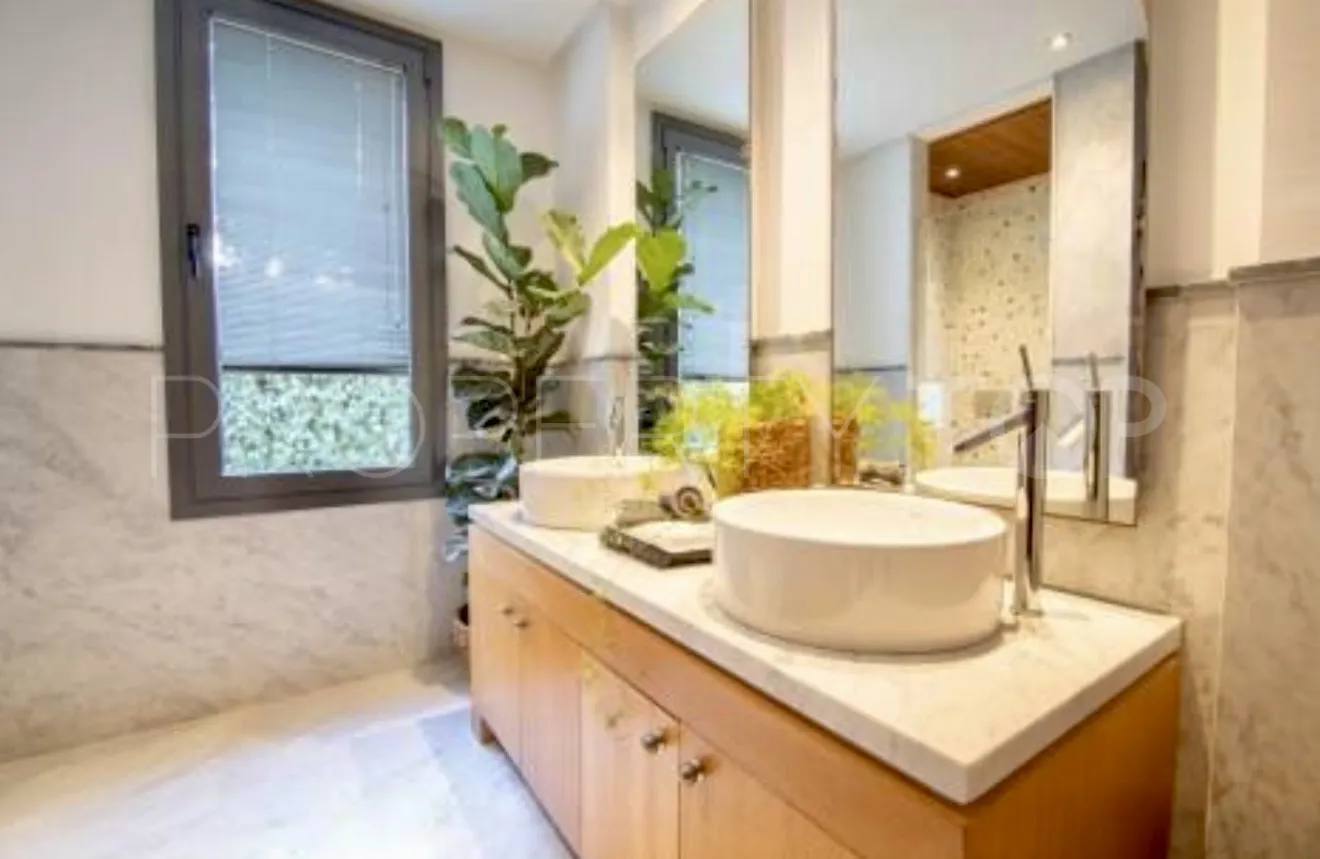 Buy Los Altos de Valderrama 5 bedrooms villa