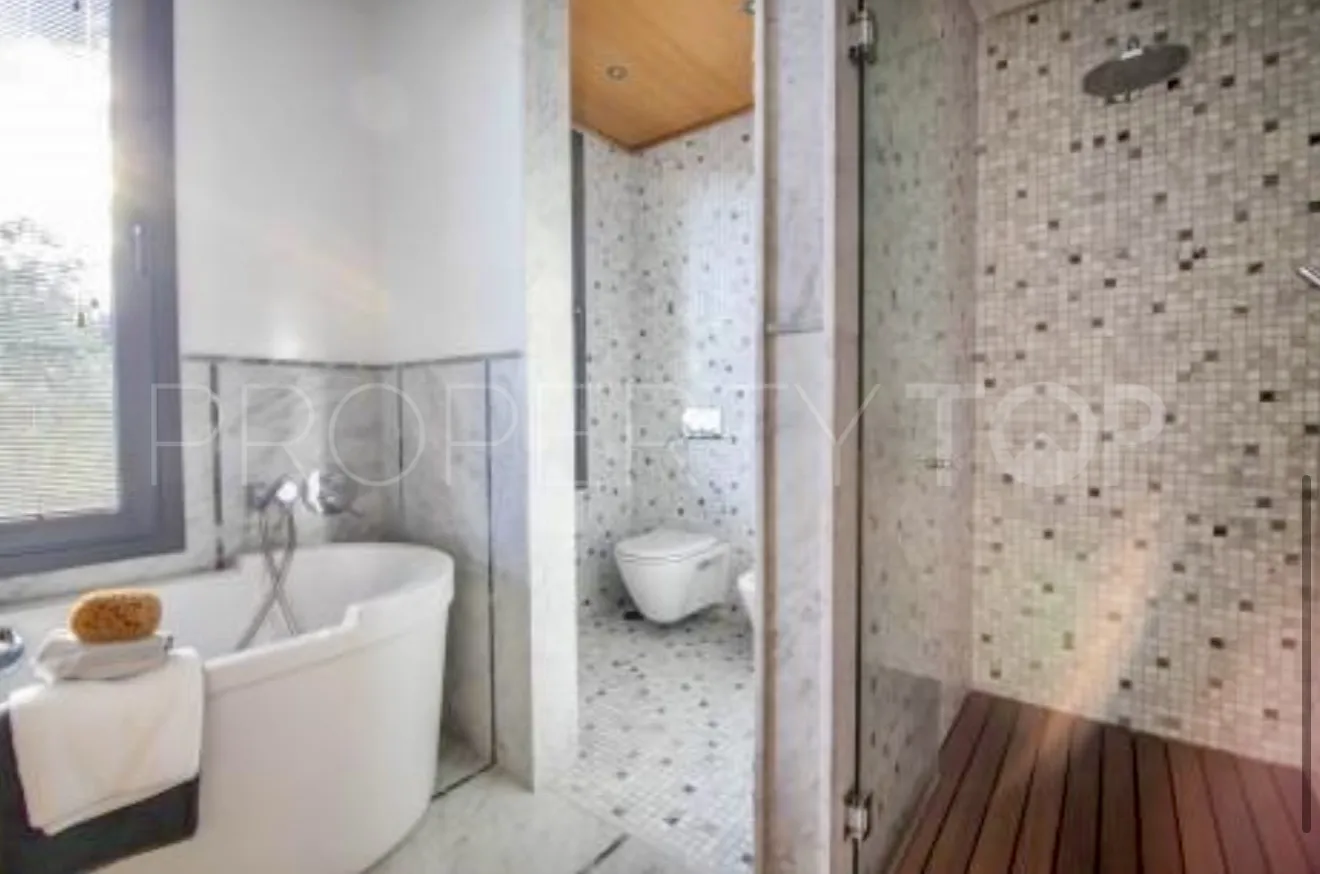 Buy Los Altos de Valderrama 5 bedrooms villa