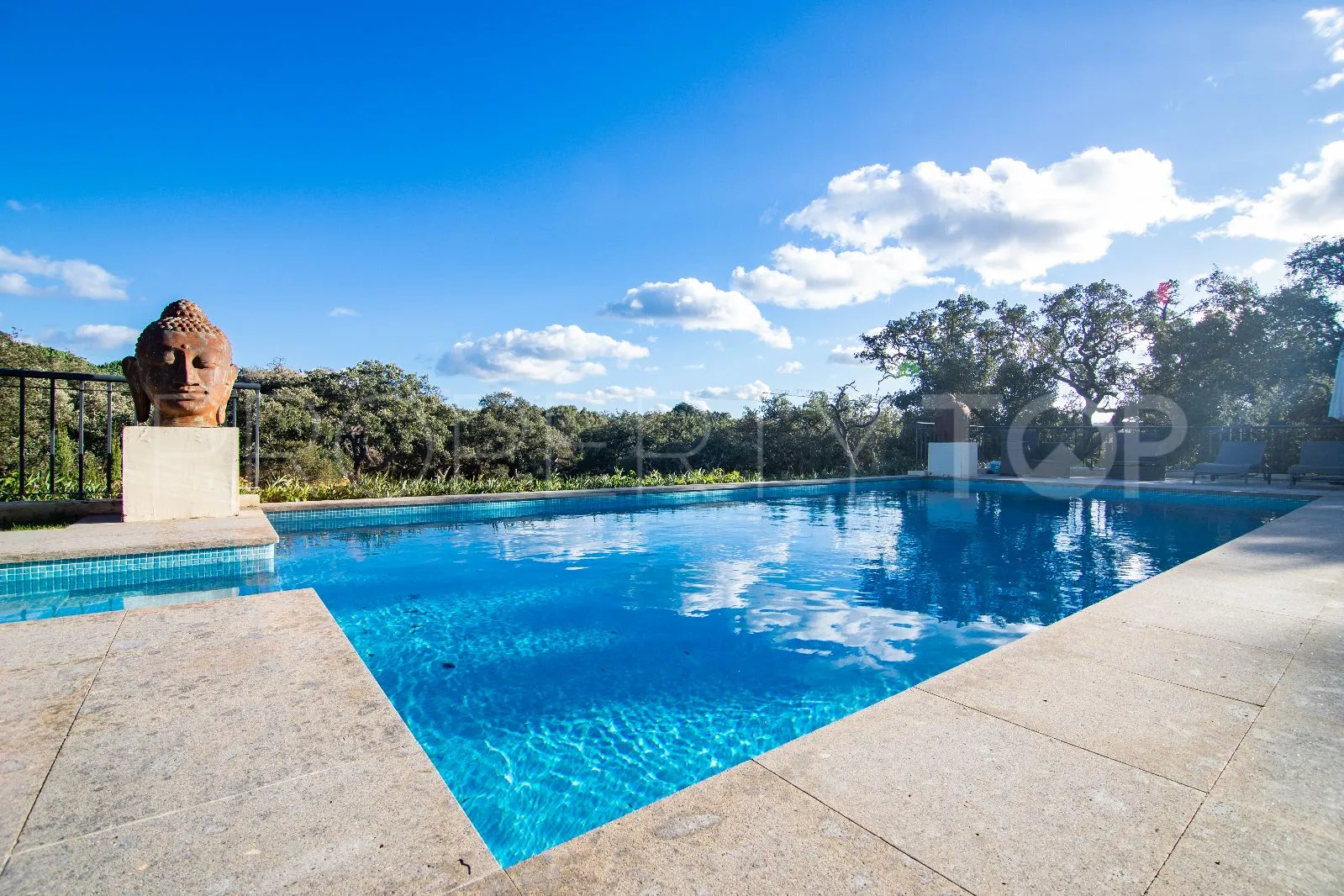 Buy Los Altos de Valderrama 5 bedrooms villa