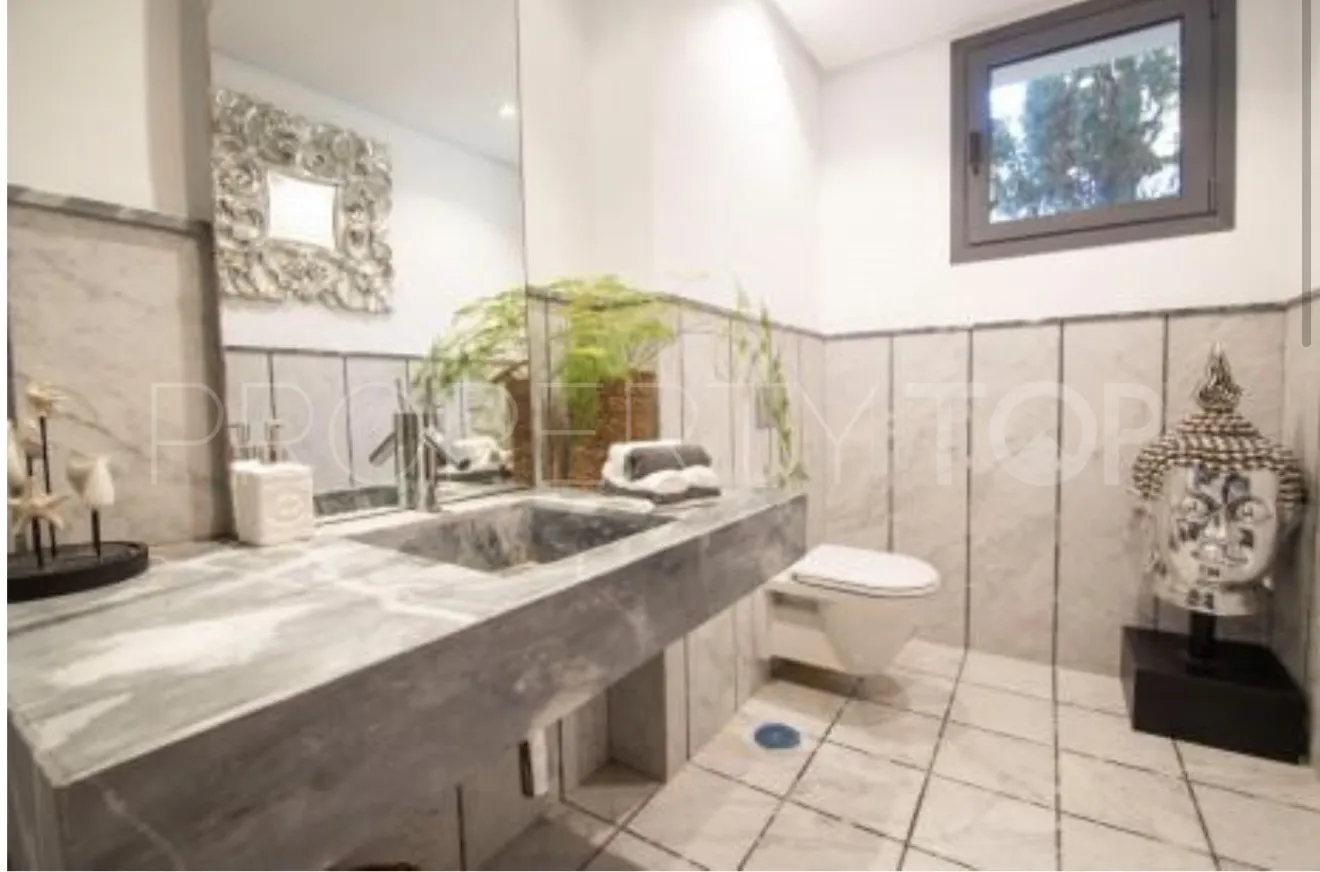 Buy Los Altos de Valderrama 5 bedrooms villa