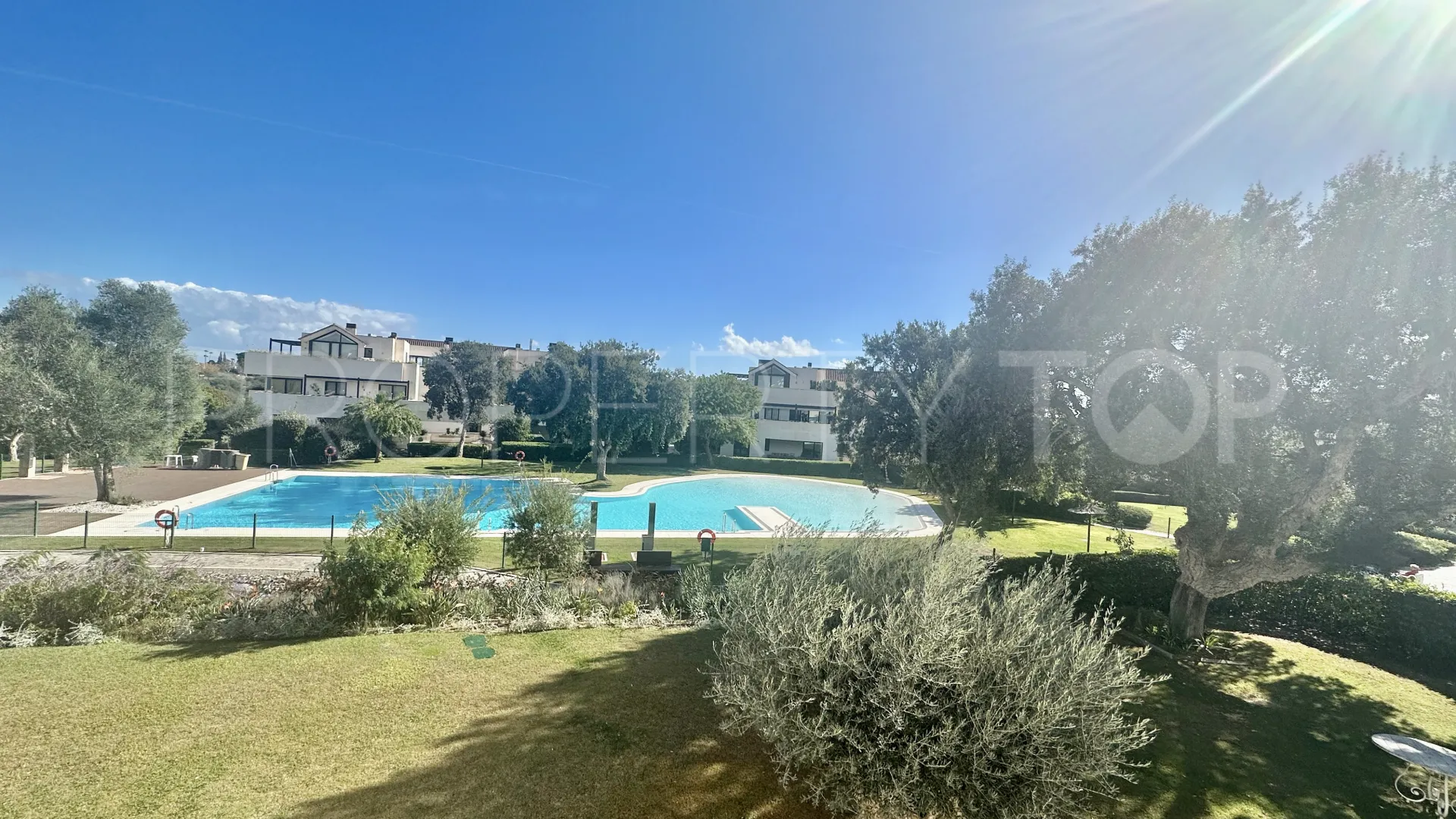 Duplex en venta de 4 dormitorios en Hacienda de Valderrama