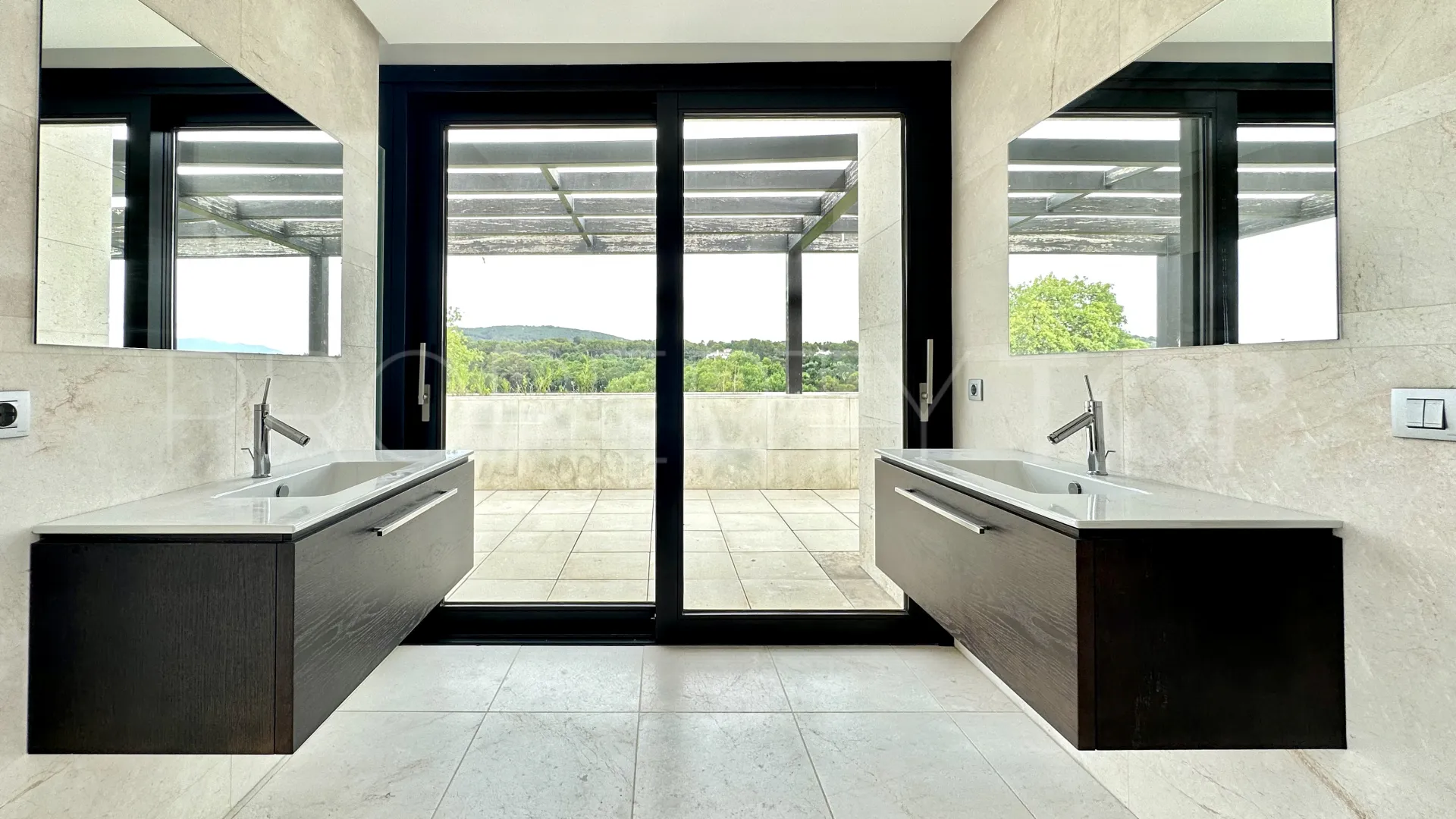 Duplex en venta de 4 dormitorios en Hacienda de Valderrama