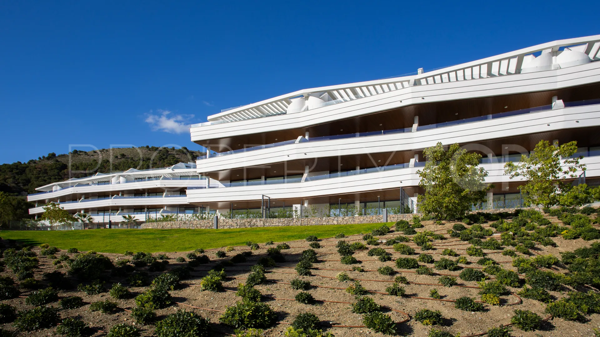Buy apartment in El Higueron with 3 bedrooms