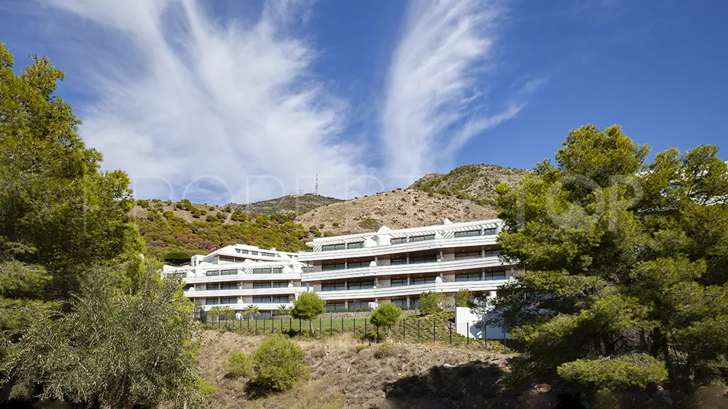 Buy apartment in El Higueron with 3 bedrooms