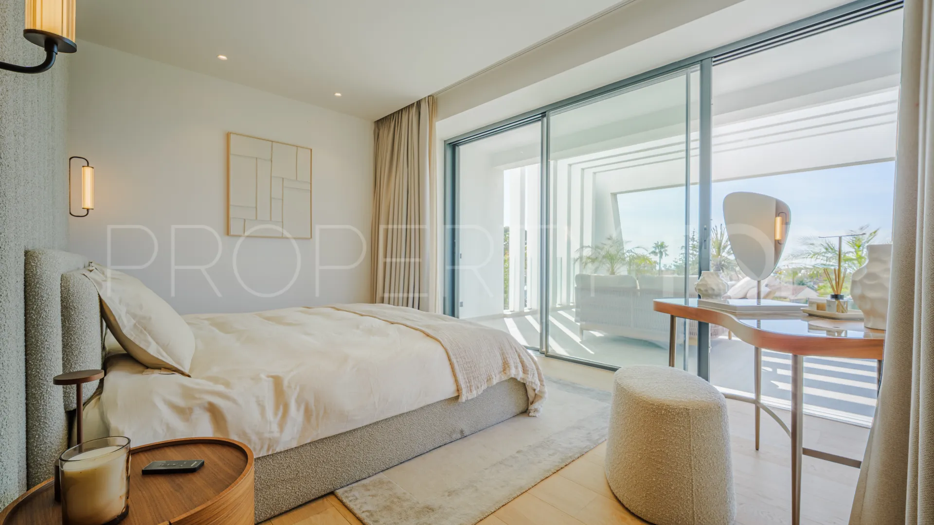 Se vende chalet en Marbesa con 4 dormitorios