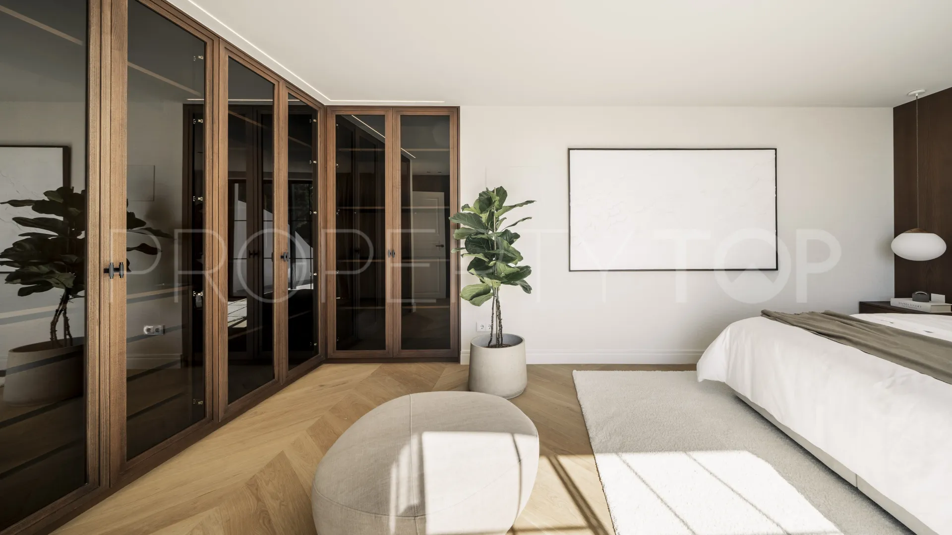 Chalet de 5 dormitorios en venta en Nueva Andalucia