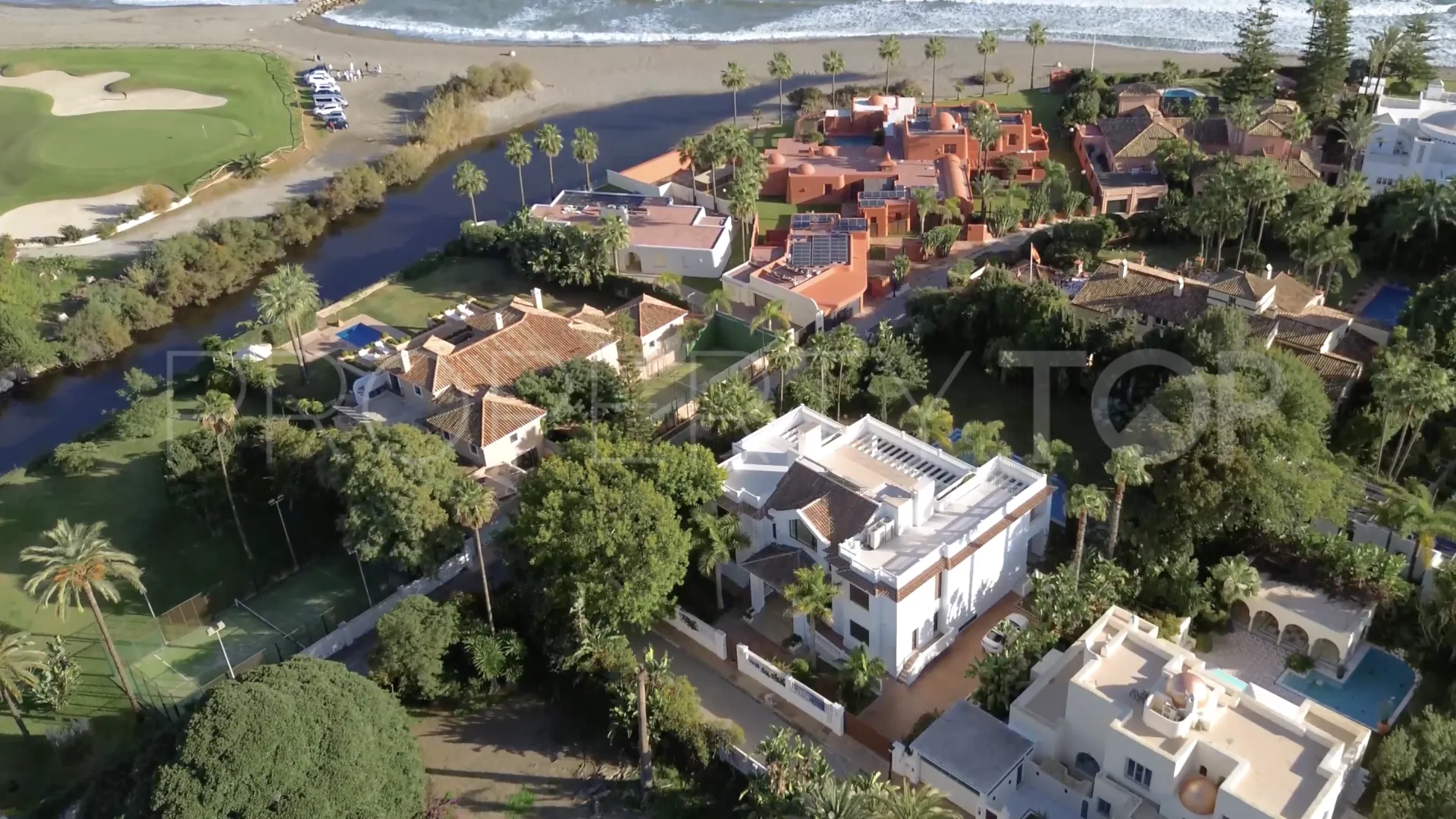 For sale Casasola chalet with 7 bedrooms