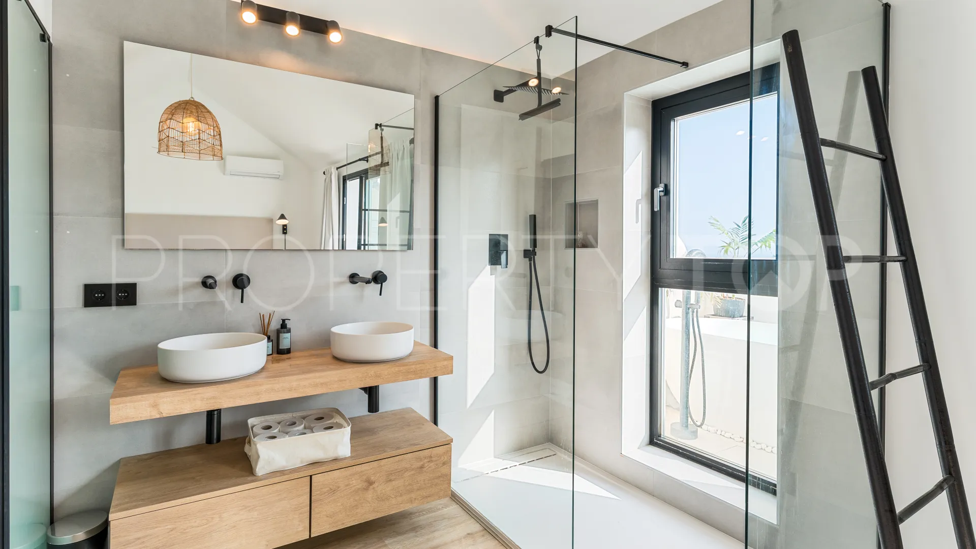 3 bedrooms penthouse for sale in Aloha