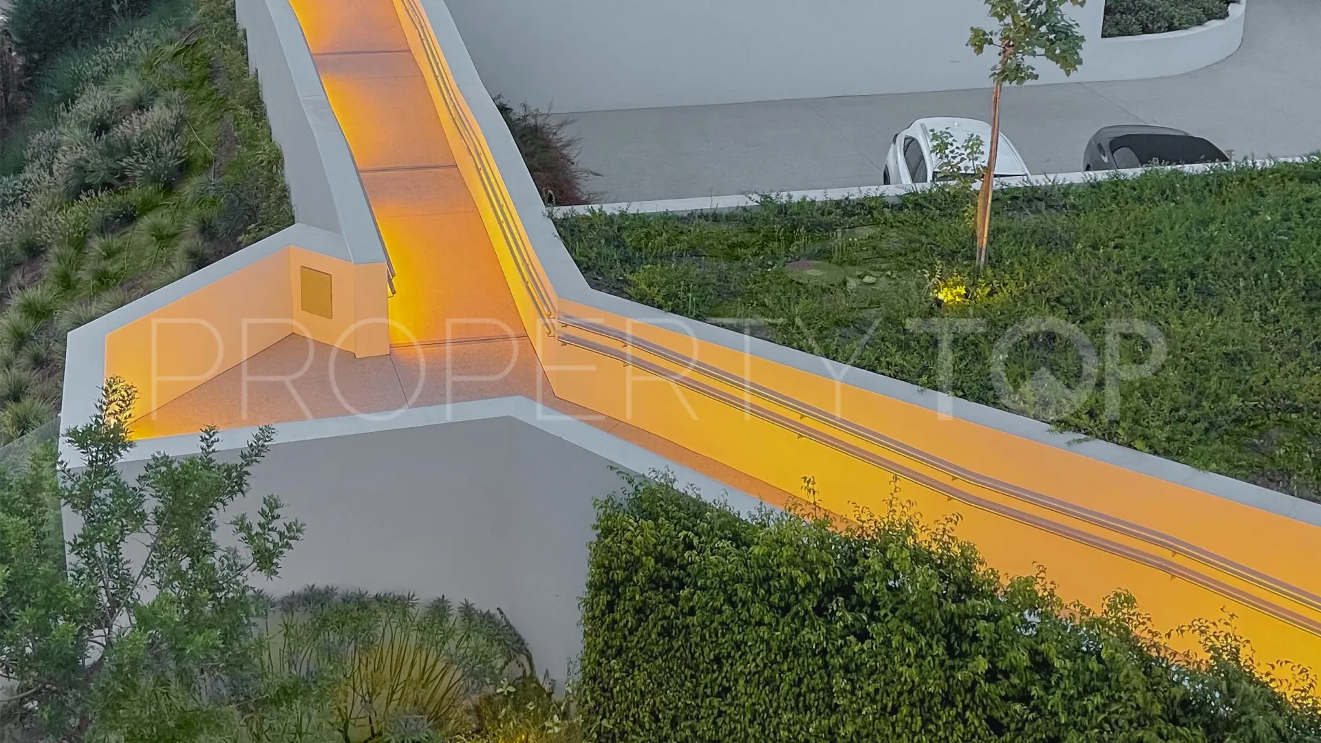 For sale Las Brisas 4 bedrooms semi detached house