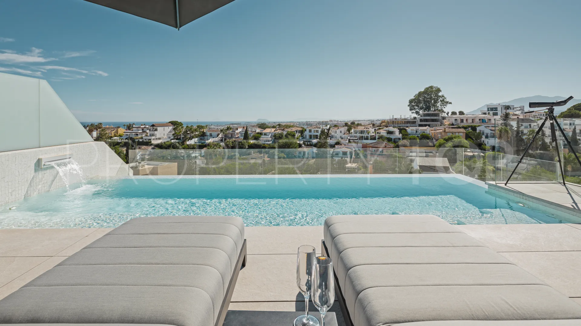 For sale Las Brisas 4 bedrooms semi detached house