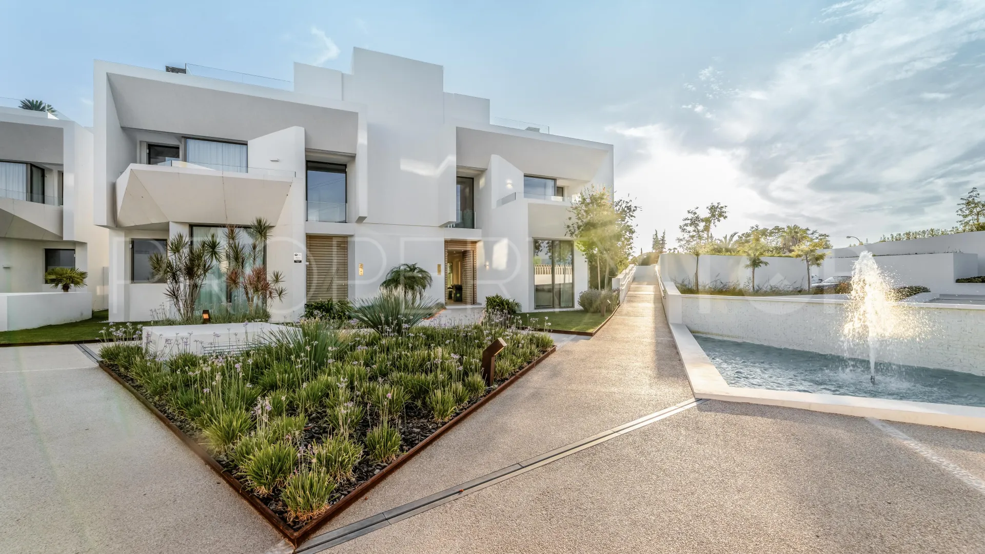 For sale Las Brisas 4 bedrooms semi detached house