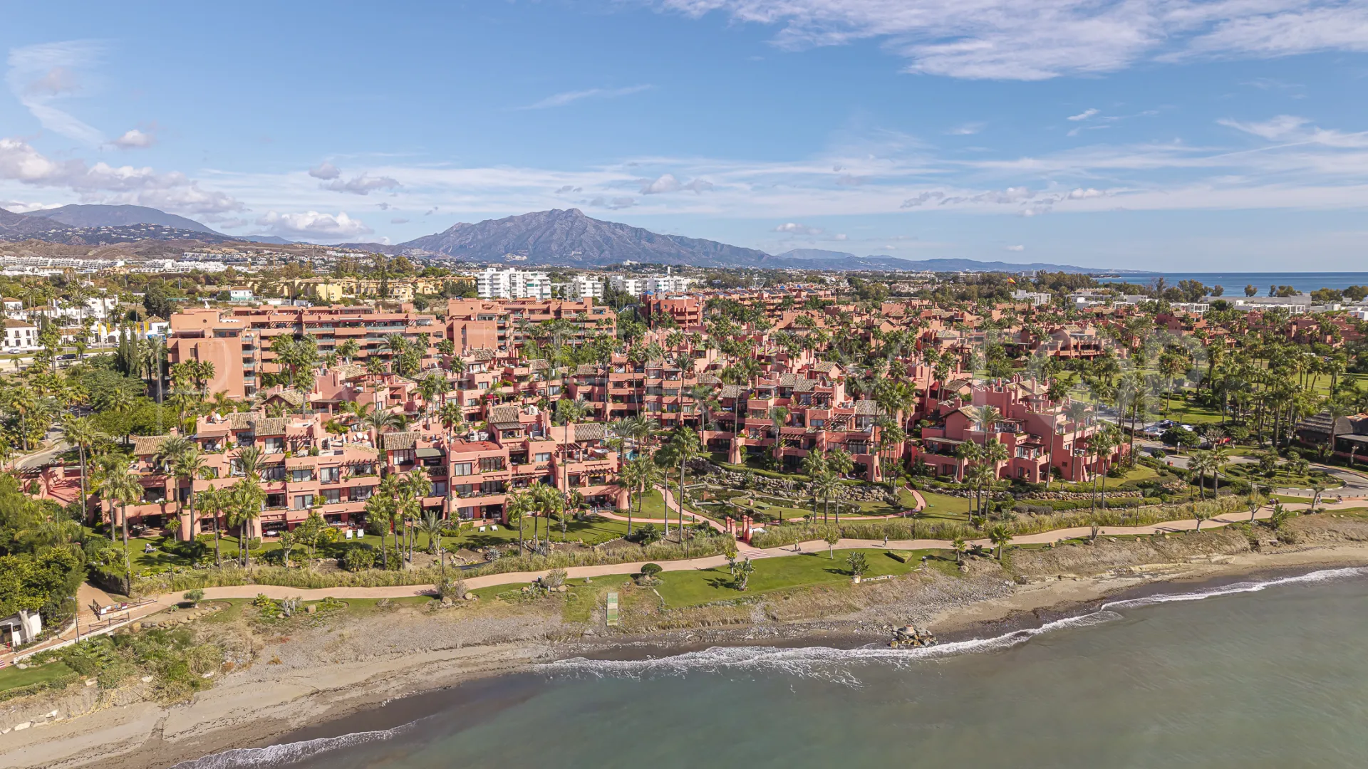 Apartment for sale in Beach Side New Golden Mile with 3 bedrooms