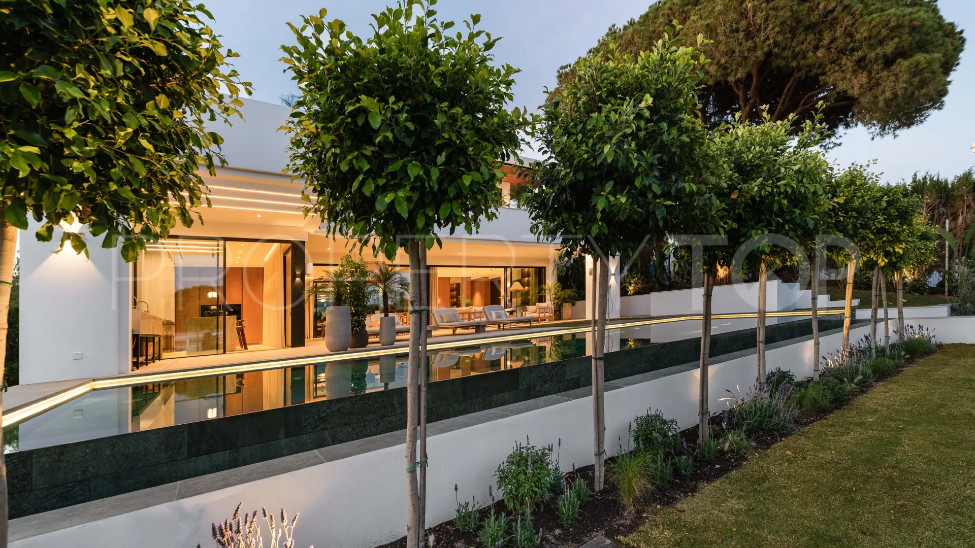 Chalet en venta en Marbesa