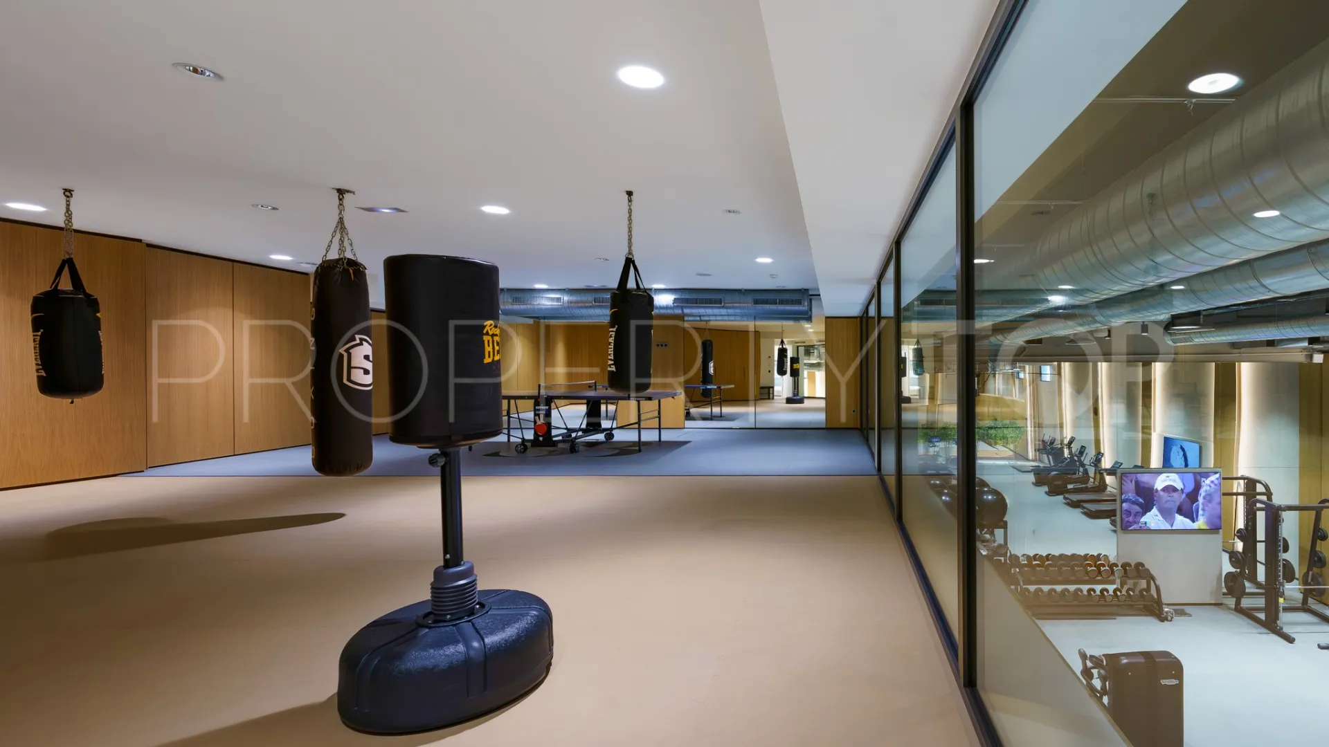 Apartment for sale in Marbella Golden Mile with 4 bedrooms
