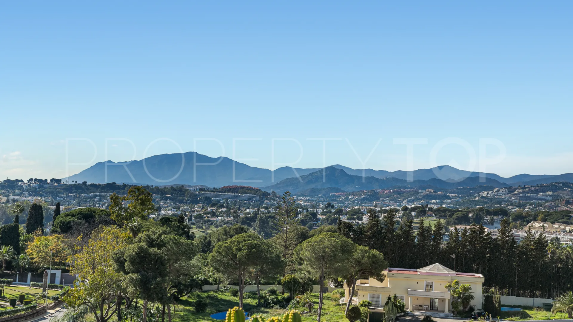 3 bedrooms Marbella Golden Mile apartment for sale