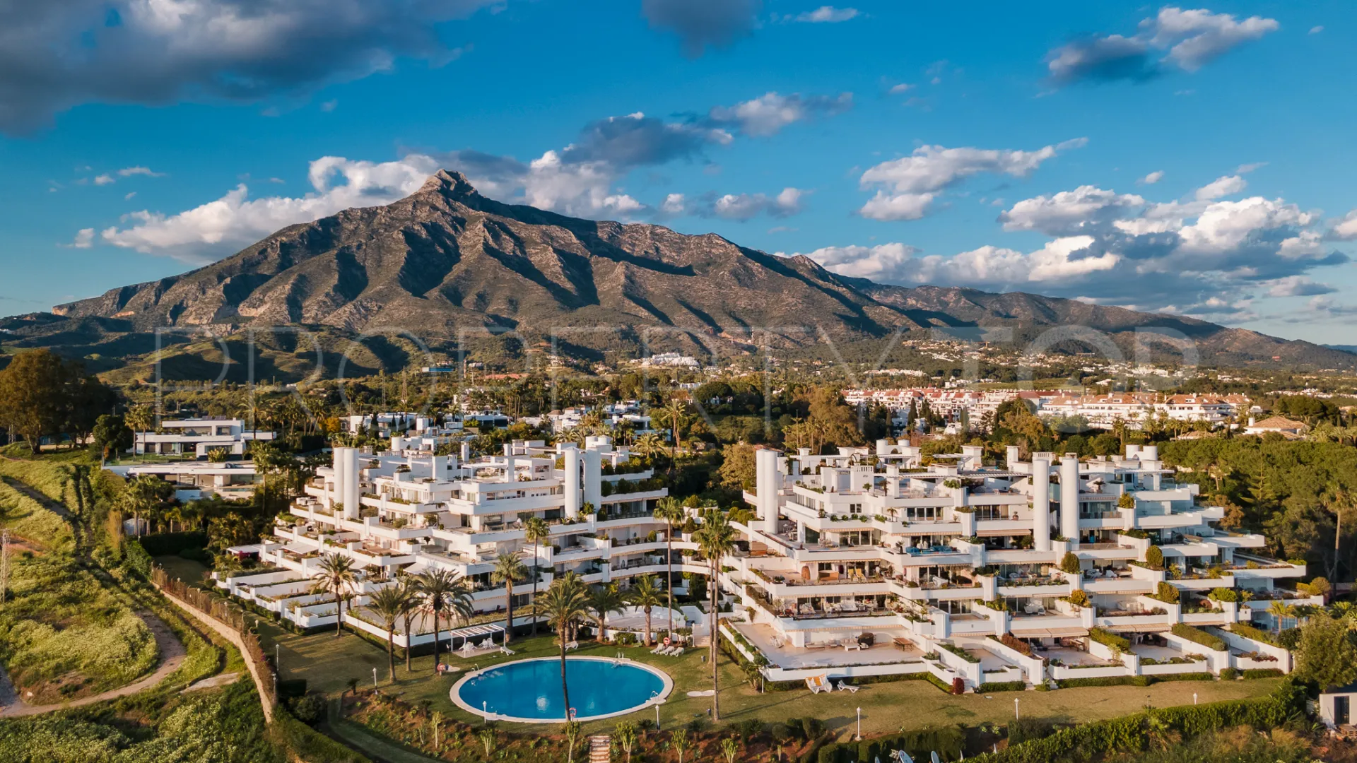 3 bedrooms Marbella Golden Mile apartment for sale