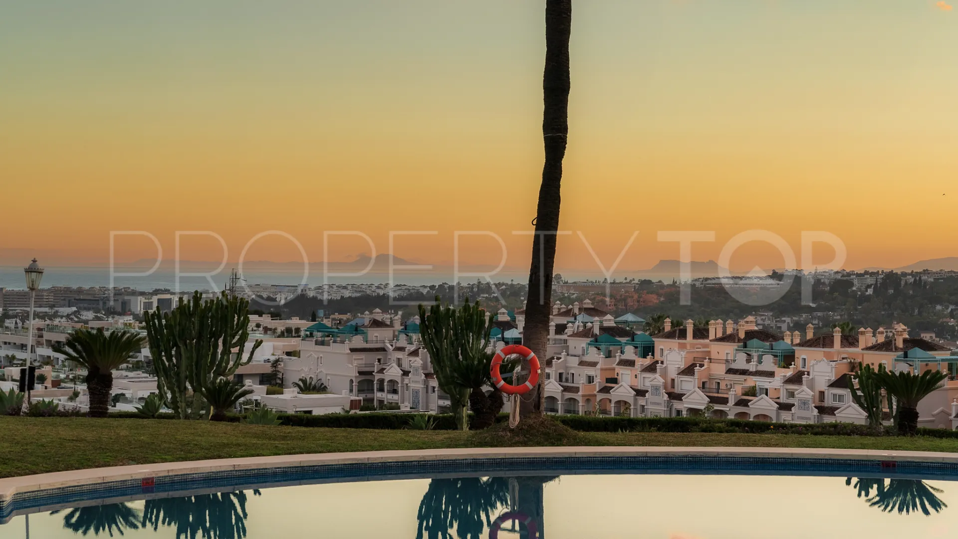 3 bedrooms Marbella Golden Mile apartment for sale