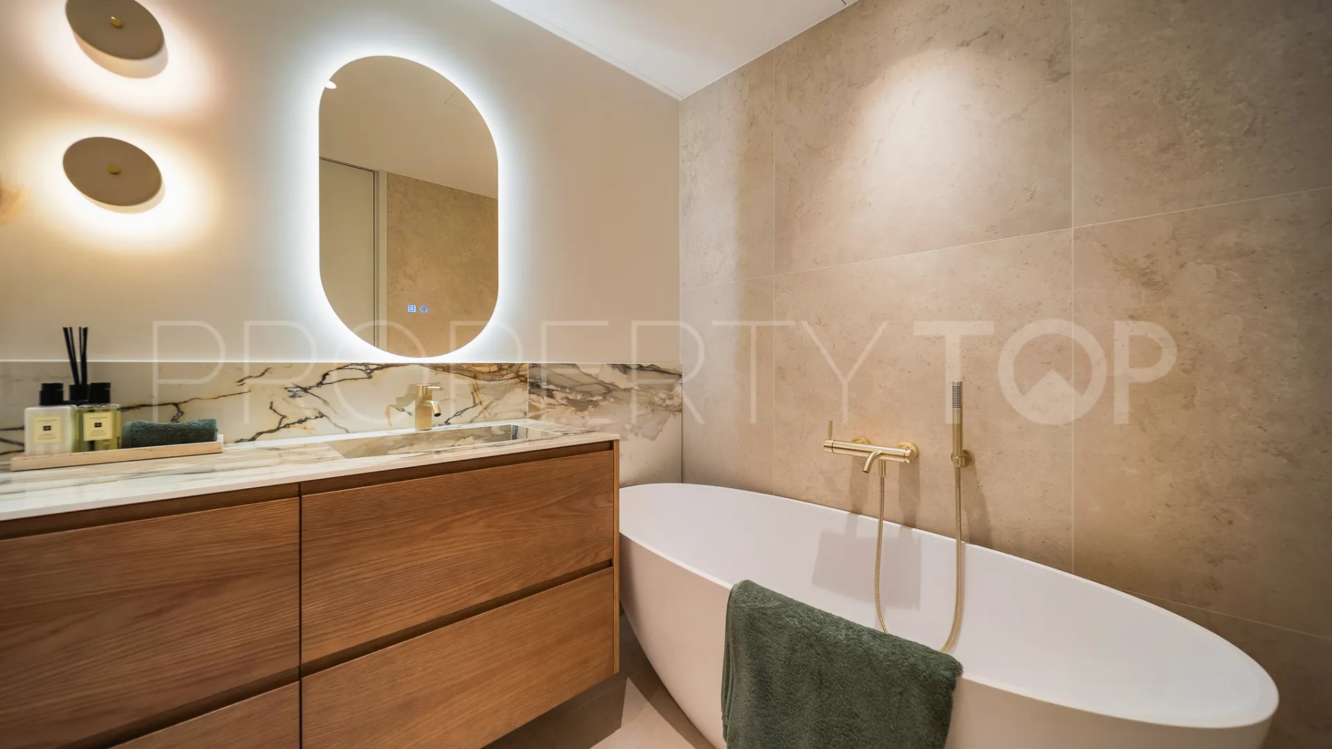 3 bedrooms Marbella Golden Mile apartment for sale