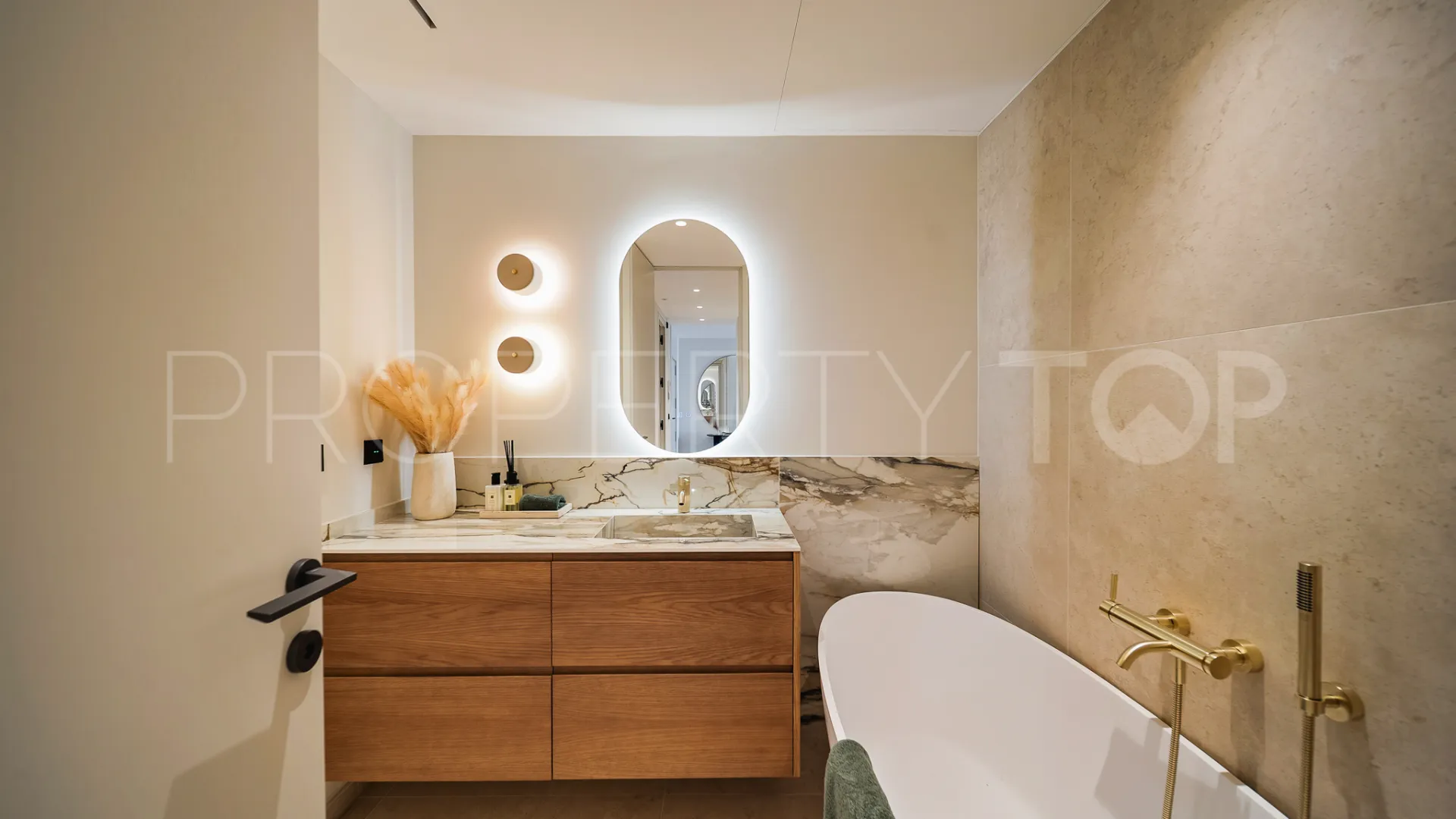 3 bedrooms Marbella Golden Mile apartment for sale