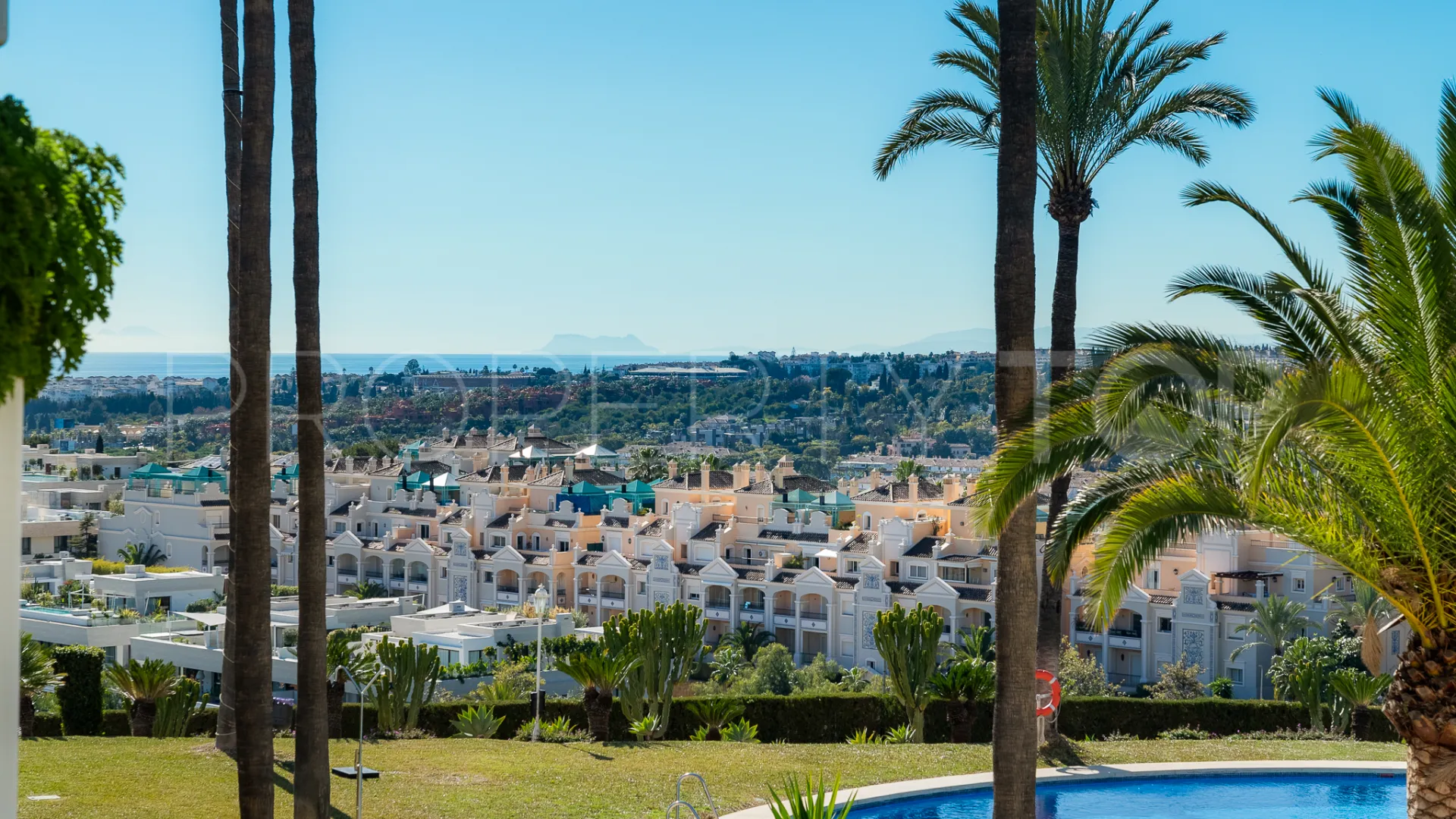 3 bedrooms Marbella Golden Mile apartment for sale