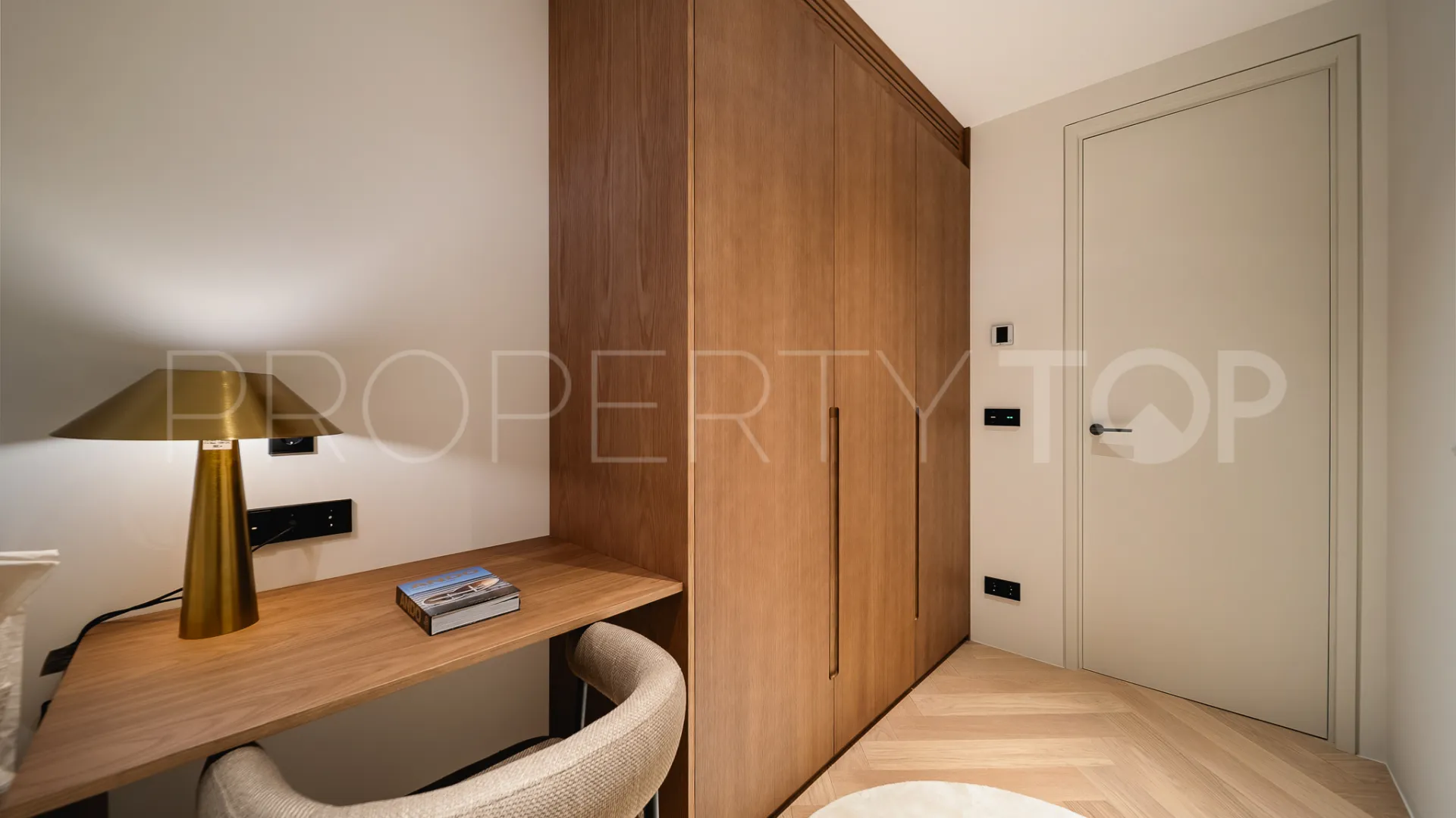 3 bedrooms Marbella Golden Mile apartment for sale
